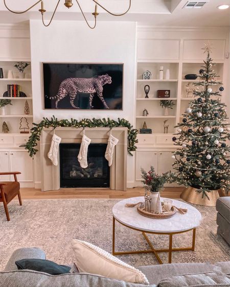 Last year’s Christmas decor for the living room! #holidaydecor #christmastree

#LTKhome #LTKSeasonal #LTKHoliday