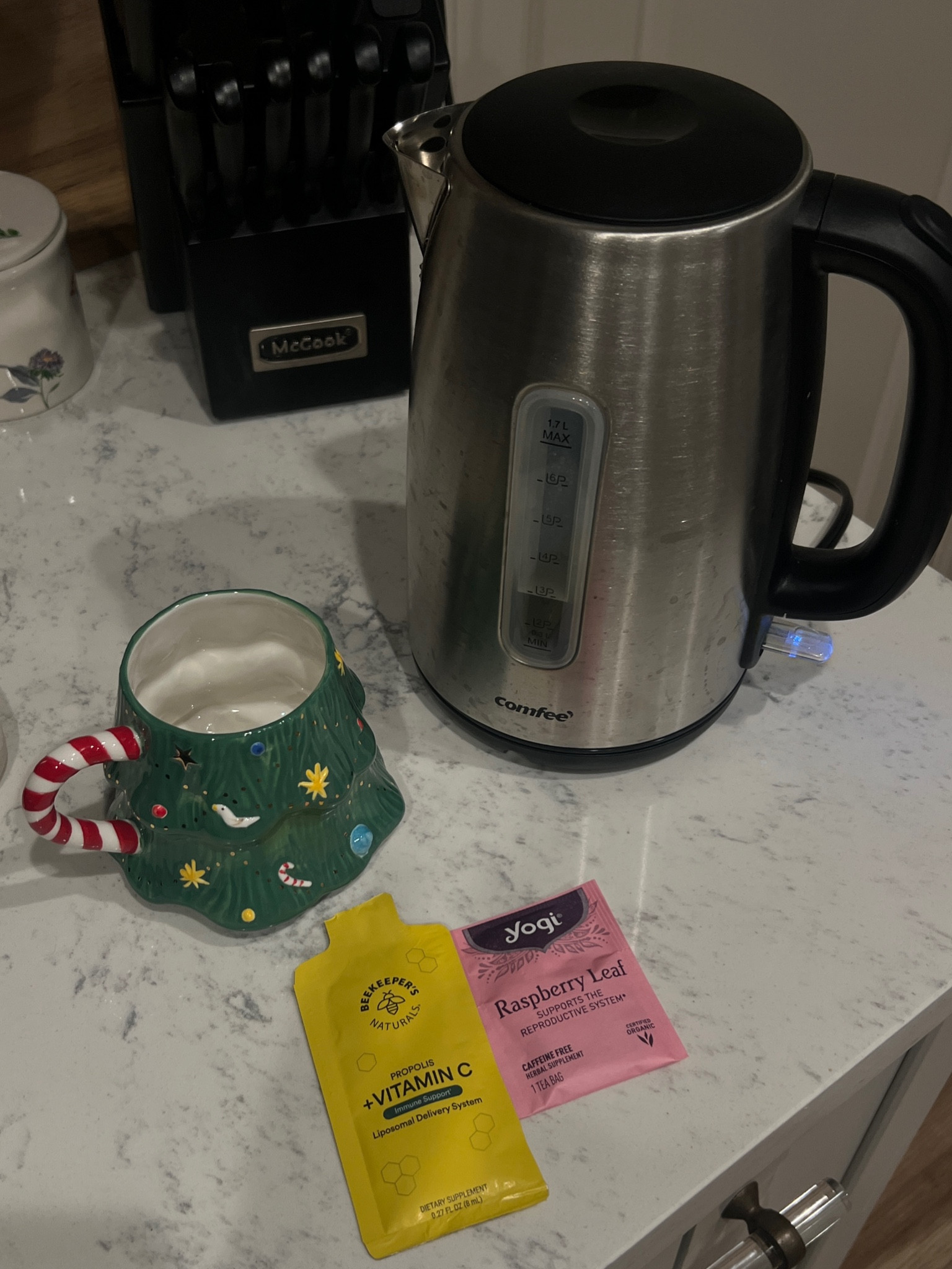 the fact that getting an electric kettle actually made me drink more tea is shocking to me but here we are lol. started drinking raspberry leaf tea to help alleviate period symptoms (esp right before my wedding lol) & love the beekeepers naturals vitamin c for an extra immune boost! 

#LTKhome #LTKfindsunder50 #LTKSeasonal