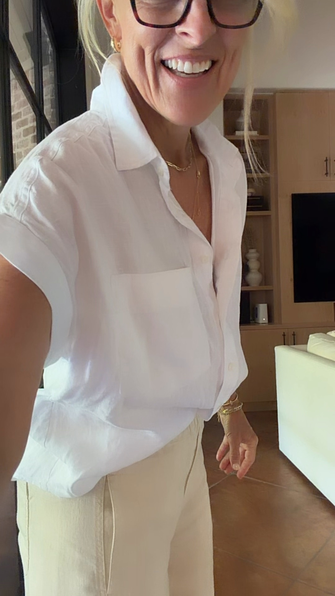 Amazing linen pants!! Pull on, slanted pockets 
Several colors

Really really good! 
Sizing - tts 

Top is quince linen - so good
Wearing small 
@Quince

#LTKootd #LTKOver40 #LTKTravel