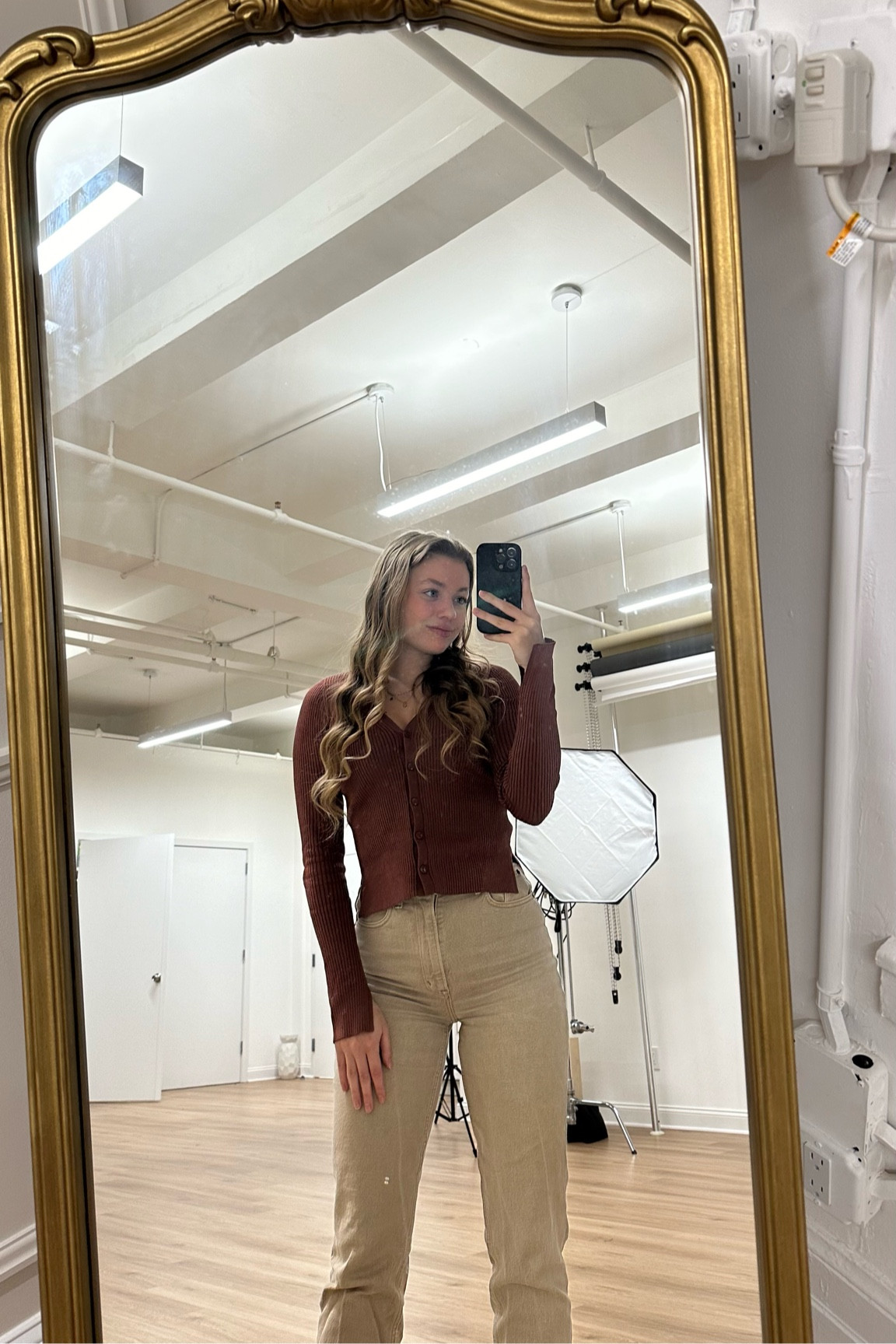 neutral outfit, cream jeans outfit, brown top outfit, winter outfit, abercrombie, size 0, size xs, sweater outfit, winter sweater, work outfit, neutrals, easy outfitt

#LTKfindsunder50 #LTKMostLoved #LTKstyletip