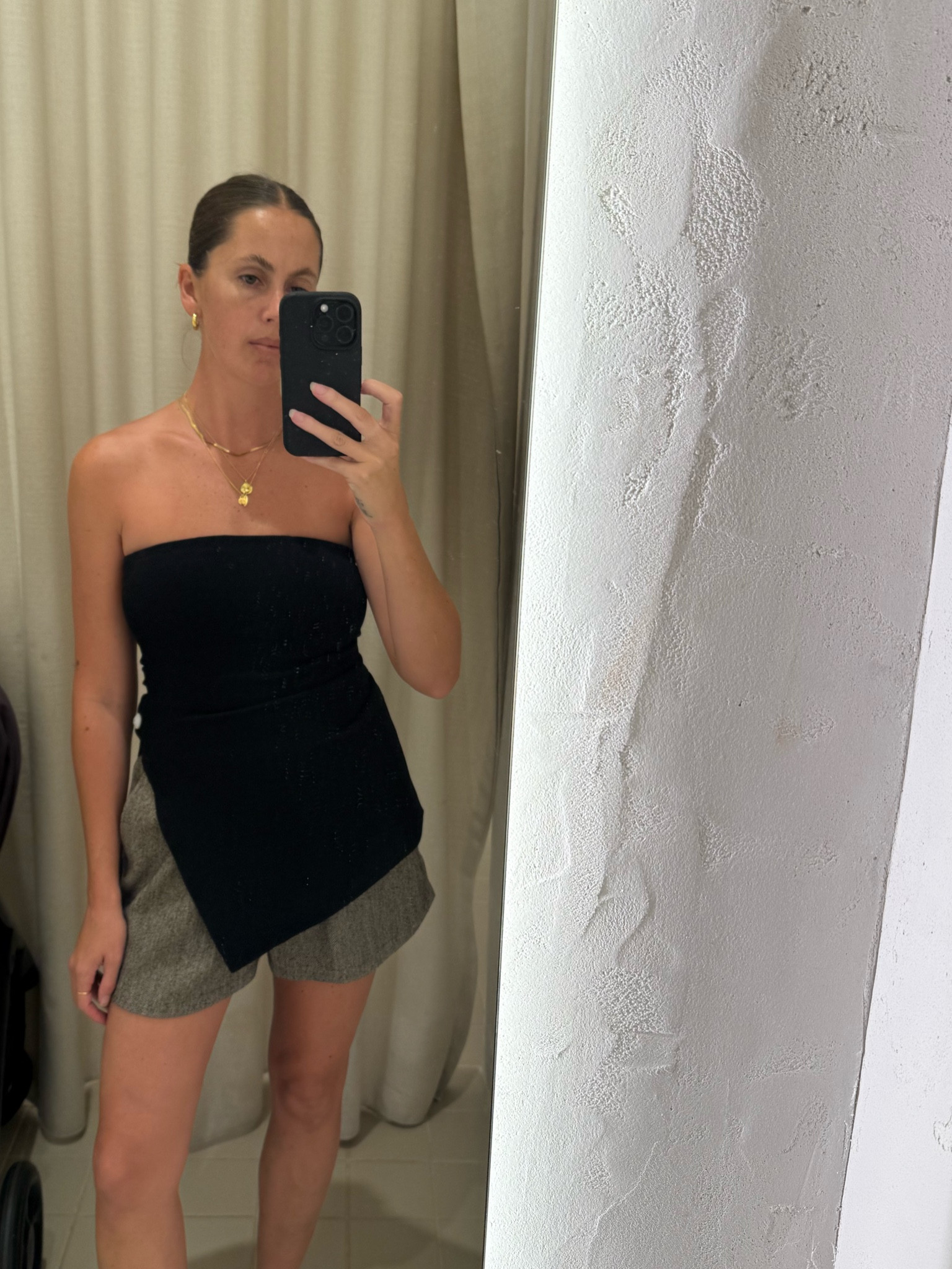 QUICK I NEED A CUTE OUTFIT, DISSH delivered. 
two tops, racer back for everyday. Strapless to elevate outfits. 
GREAT shorts that I’ll wear so much with a chunky knit or button up. 
Dream dress (on sale) that I’ll
Wear belted up! 
Plus I linked the shoes I’m wearing with it! 

#LTKstyletip #LTKaustralia #LTKsale