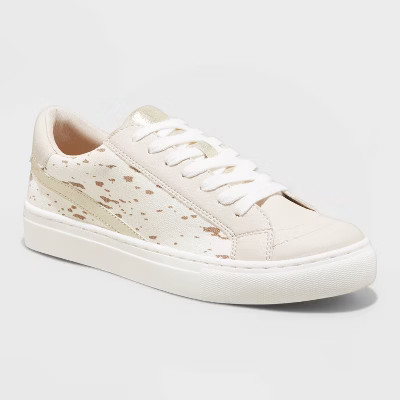 Women's Brittin Sneakers - Universal Thread™ Gold 8 | Target