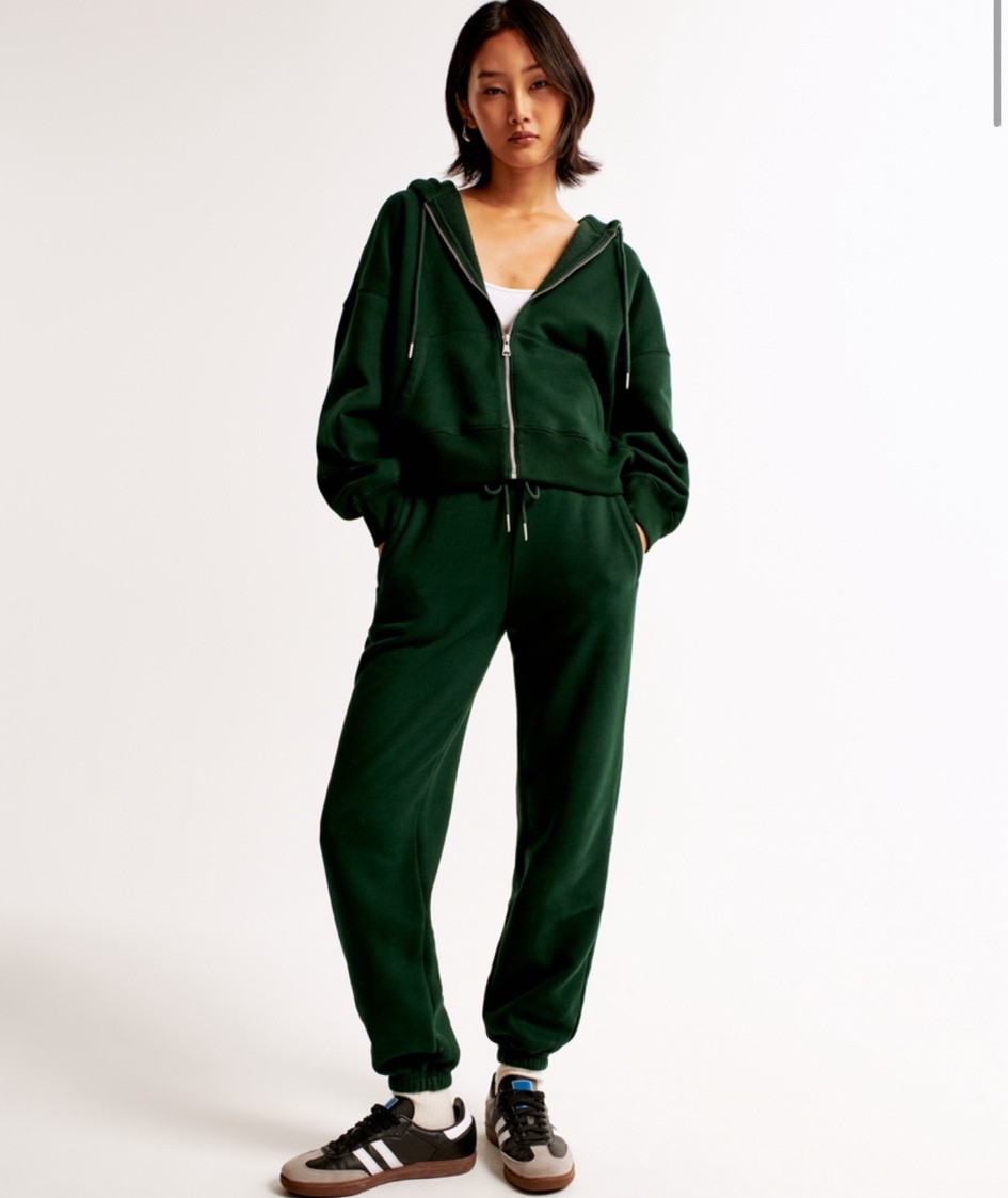 Fall fashion 

#LTKTravel #LTKSaleAlert #LTKSeasonal