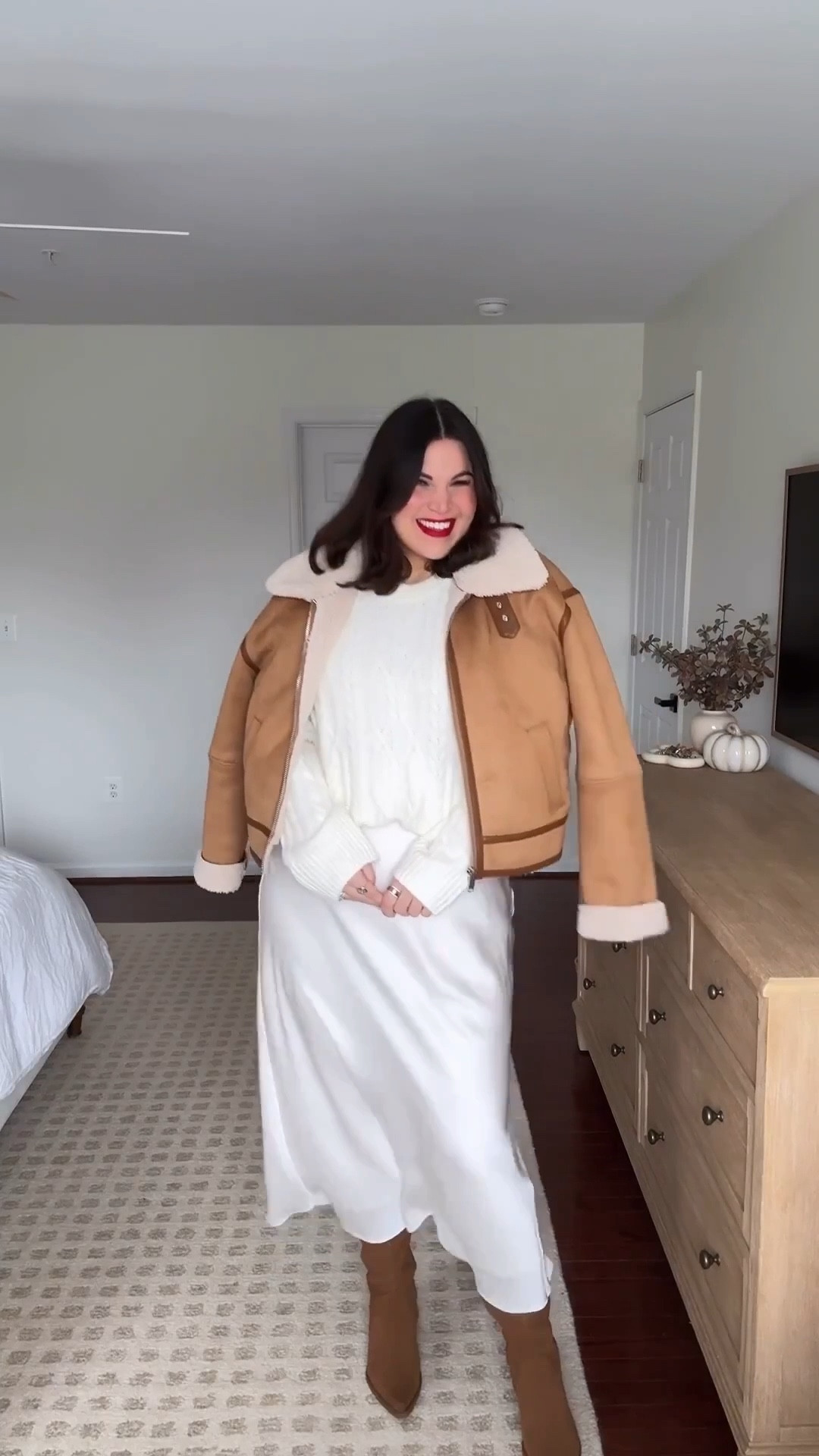 Midsize holiday outfit with my @thighsociety cooling shorts! The only thing that should be 🔥 this holiday season is your outfit! And these shorts not only keep you cool but stop chafing all day long 👏 

Anti chafing shorts - M/L
Bralette - XL
Skirt - large tall
Sweater - xl
Coat - xl
Boots - 10 






#LTKMidsize #LTKHoliday #LTKootd