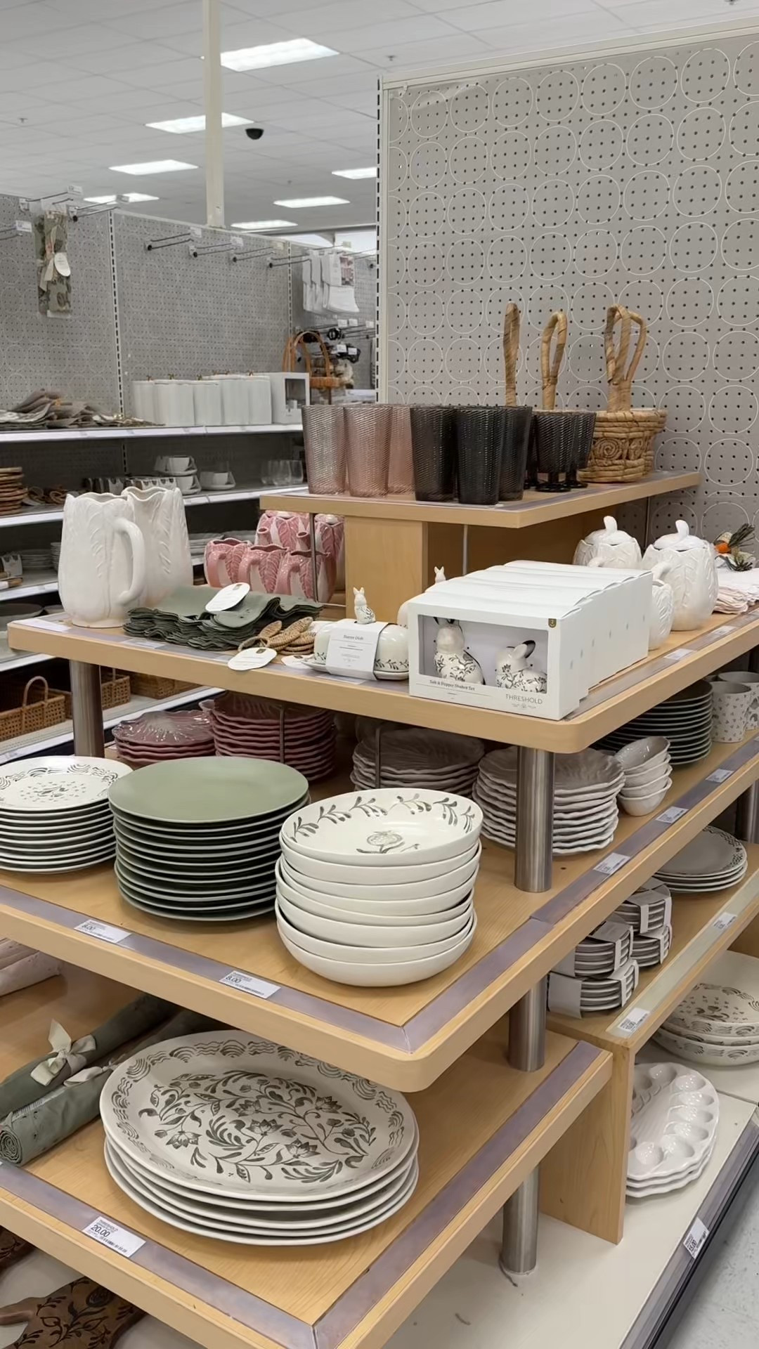 New spring + Easter decor! 🌸🐰

#LTKdayinmylife #LTKHome #LTKSeasonal