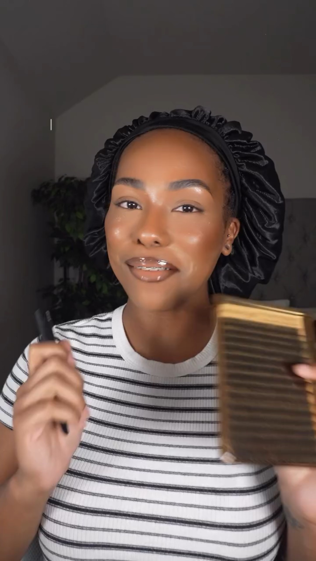 I’m absolutely in LOVE with them 😭😭😭🥰🥰🥰 

Comment ‘lashes’ for the link to the clusters or you can find them in my Amazon storefront #clusterlashes #diylashextensions #lashextensions @kulfi.beauty