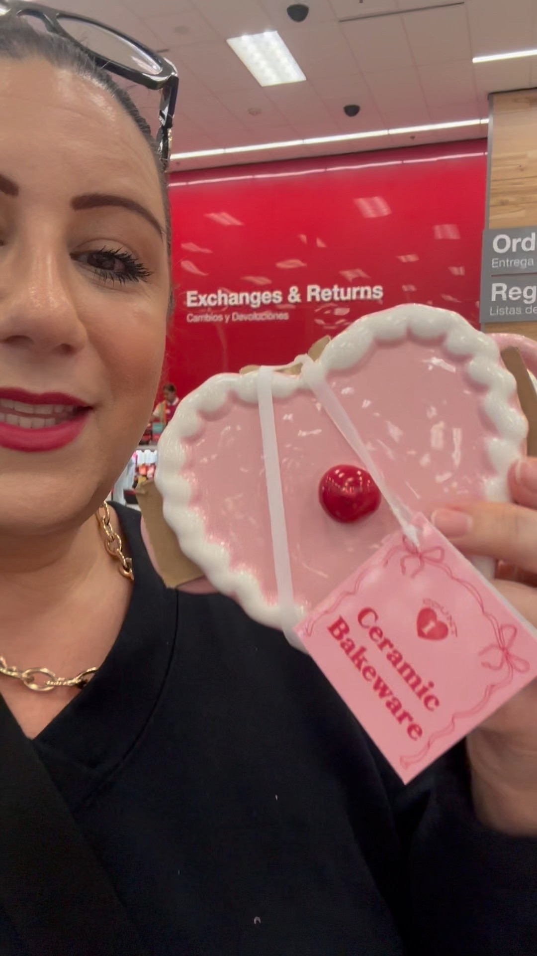 This bakeware is only $5 & it would make the cutest container for dusting powders or as a jewelry box! 

Comment “ heart “ for the 🔗 or ✅ my LTK


#dustingpowders #targetfinds #target #dollarspot #bullseye 

#LTKdayinmylife #LTKselfcare #LTKmomlife