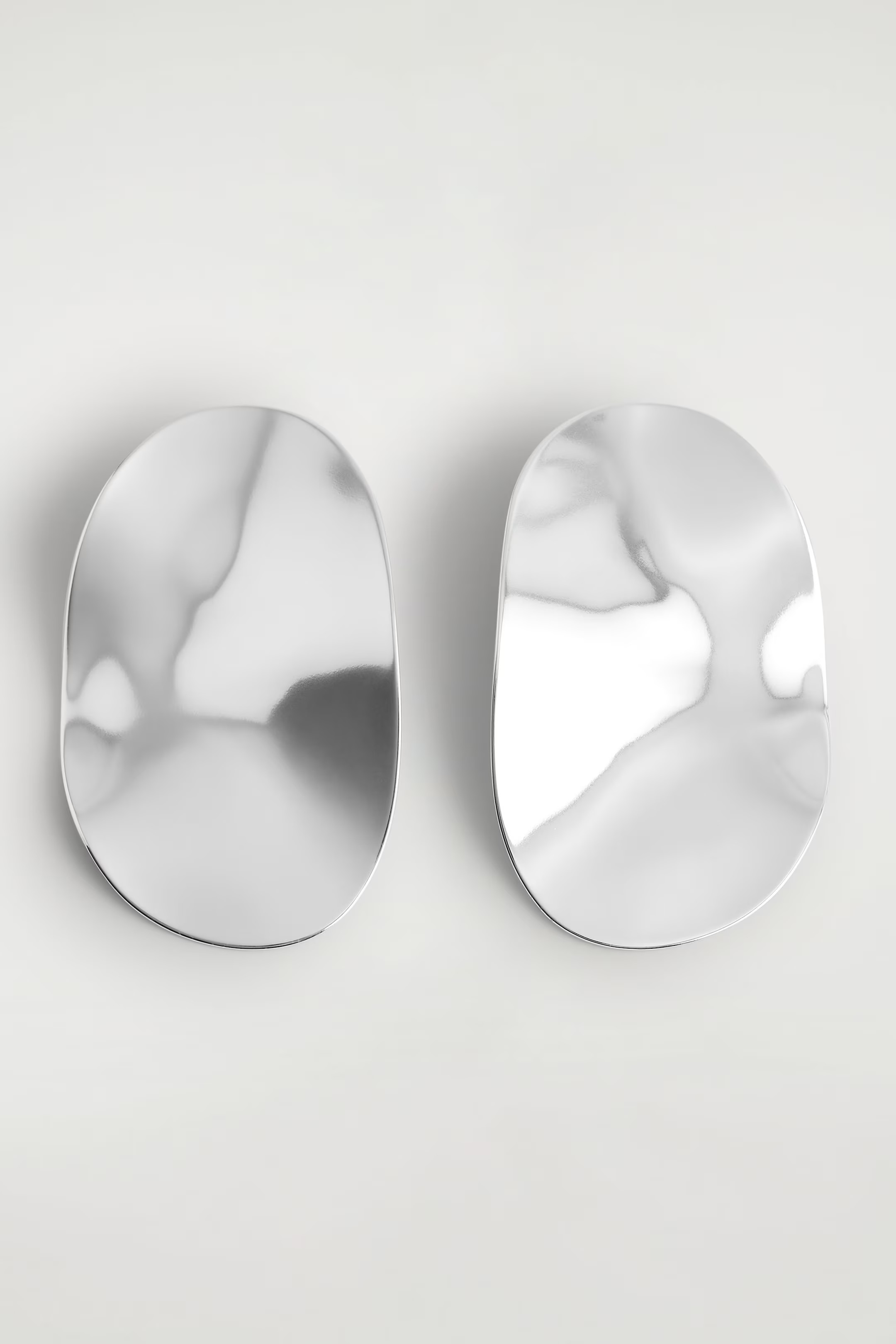 OVERSIZED OVAL EARRINGS - SILVER | COS | COS (US)