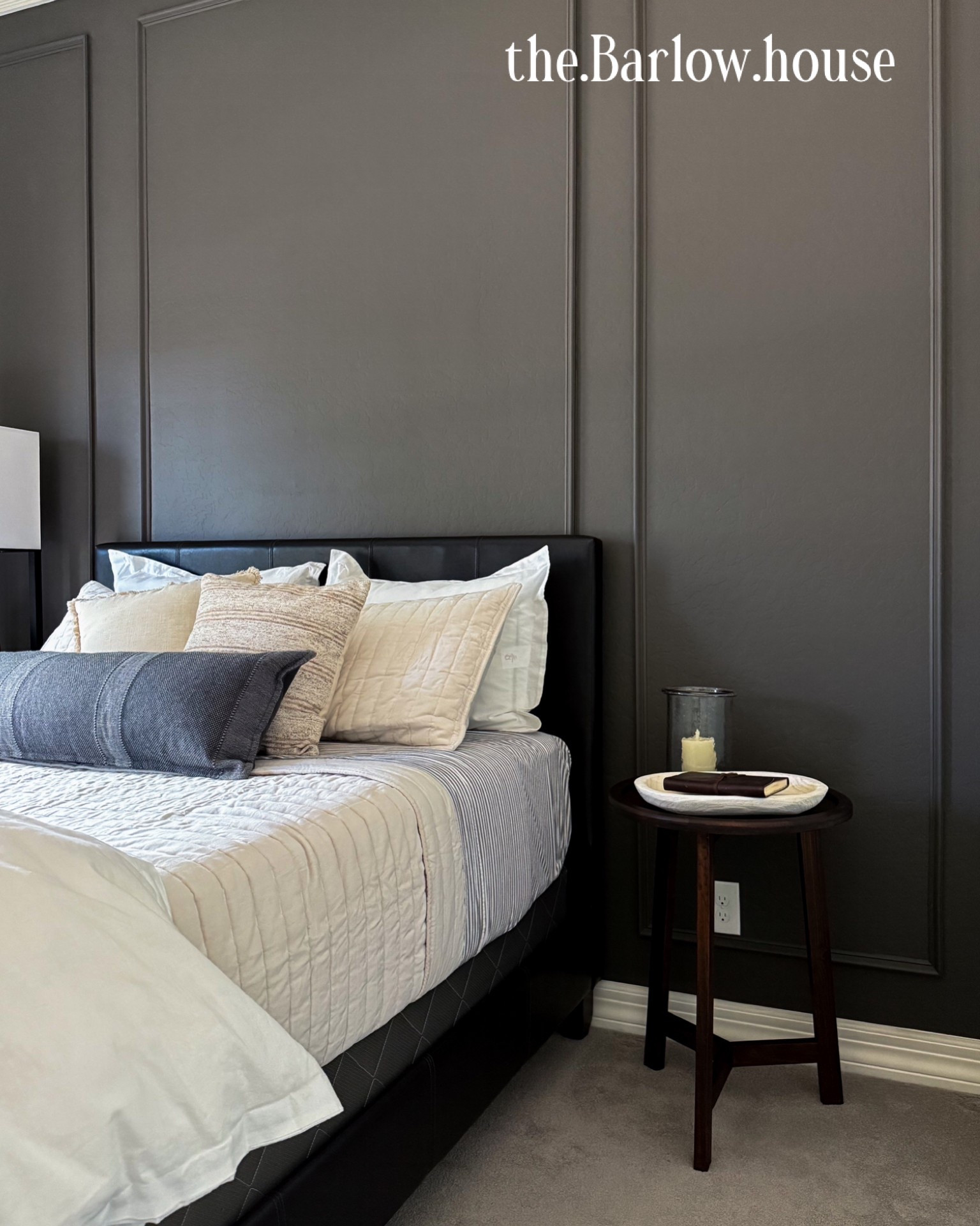 Bedroom Makeover 

Target Bed linens 
Quilt 
Threshold
Amazon finds 
Bedside table 
Round wood table 
Home decor 
Amazon home decor 
Bed sheets 
Linen duvet cover 
White linen duvet cover 
Striped charcoal and white sheet set 
Bedroom decor 
Bedroom styling 
Luxe look for less 
Bedroom styling 

#LTKHome #LTKGiftGuide #LTKFindsUnder50