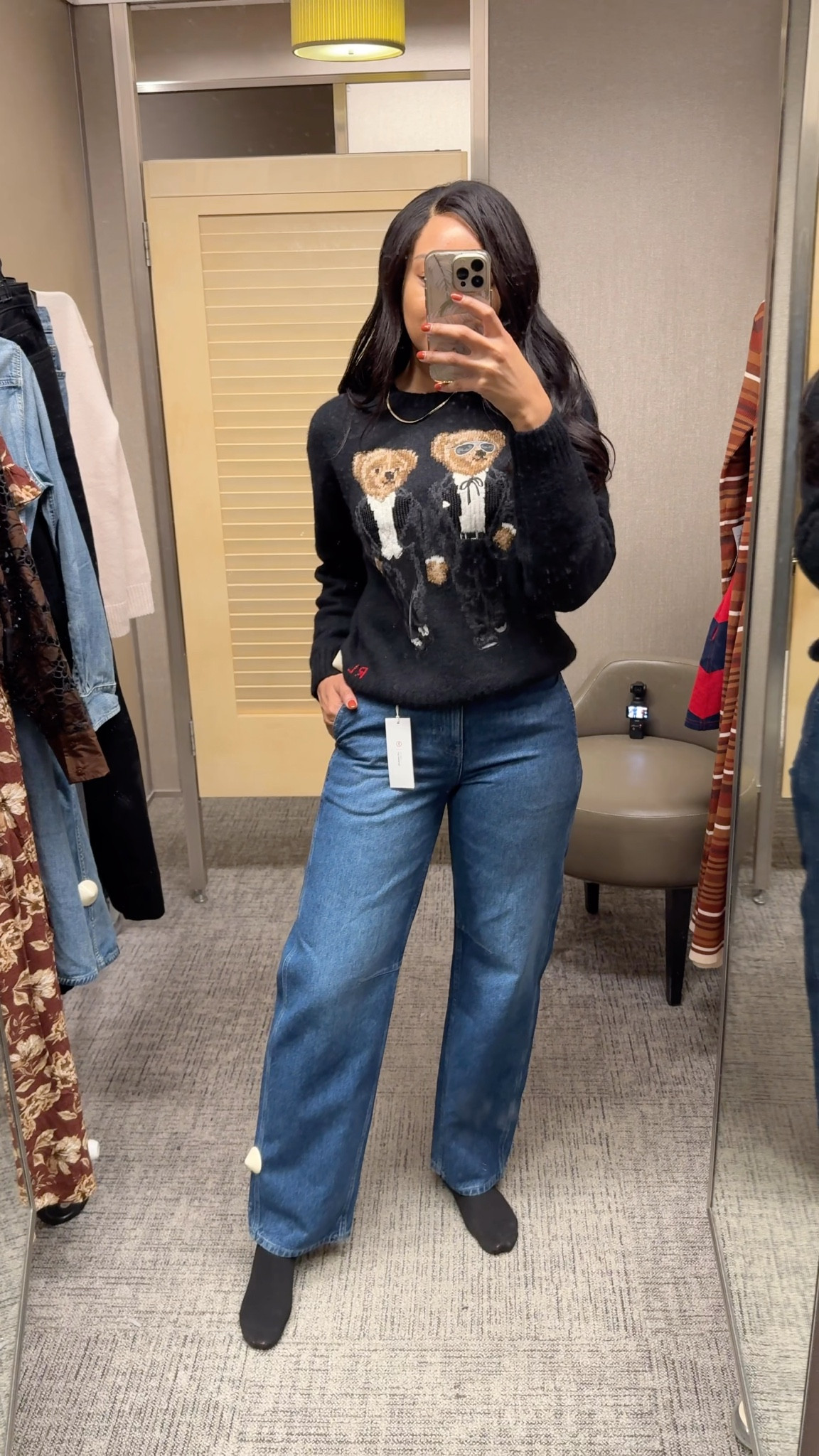 This entire outfit is a win for me 😍 how CUTE is the limited edition Polo Ralph Lauren Ralph & Ricky teddy bear sweater?? 😩🖤 wearing size Small and size 25 in AG barrel jeans (sized down from my usual 26, these run a little big)

Nordstrom, barrel jeans, AG jeans, Polo bear sweater, teddy bear, cashmere, winter outfit, fall outfit, fall denim

#LTKStyleTip