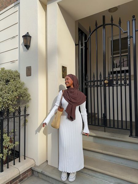white maxi dress 🤍 autumn outfit inspo, modest fashion, hijabi