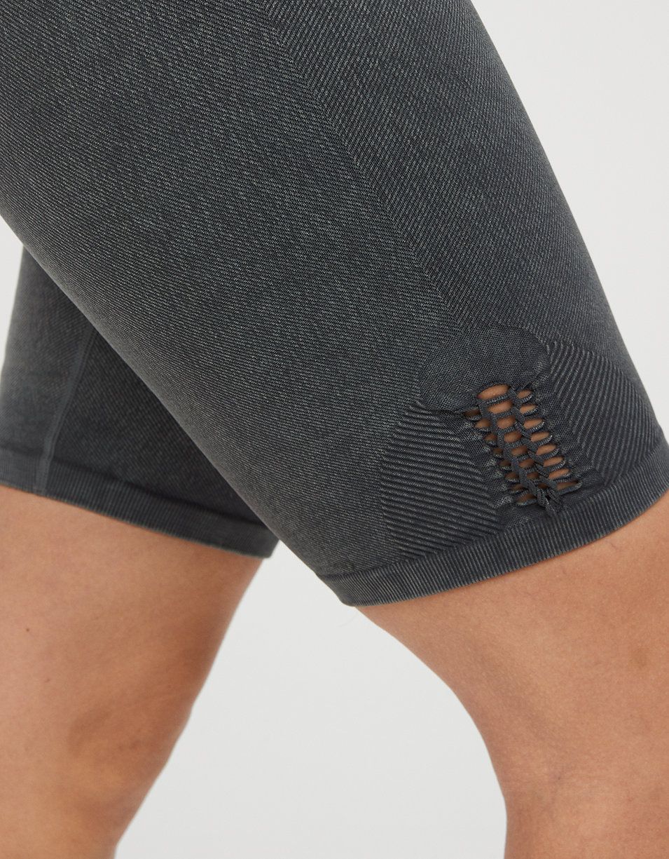 OFFLINE Seamless Macrame 7" Bike Short | American Eagle Outfitters (US & CA)