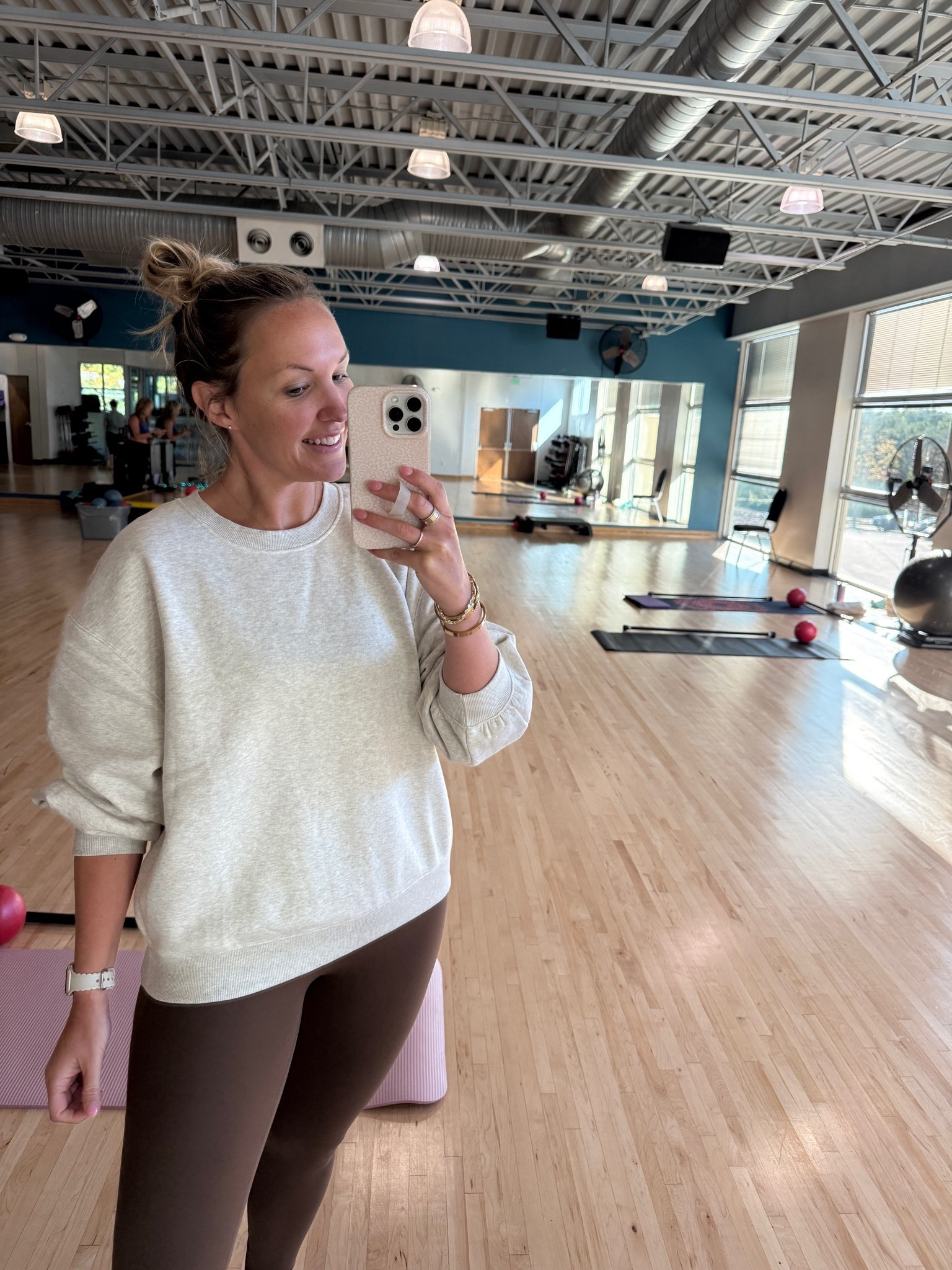 Comfy sweatshirt!!!

#LTKfitnessgoals #LTKActive #LTKootd