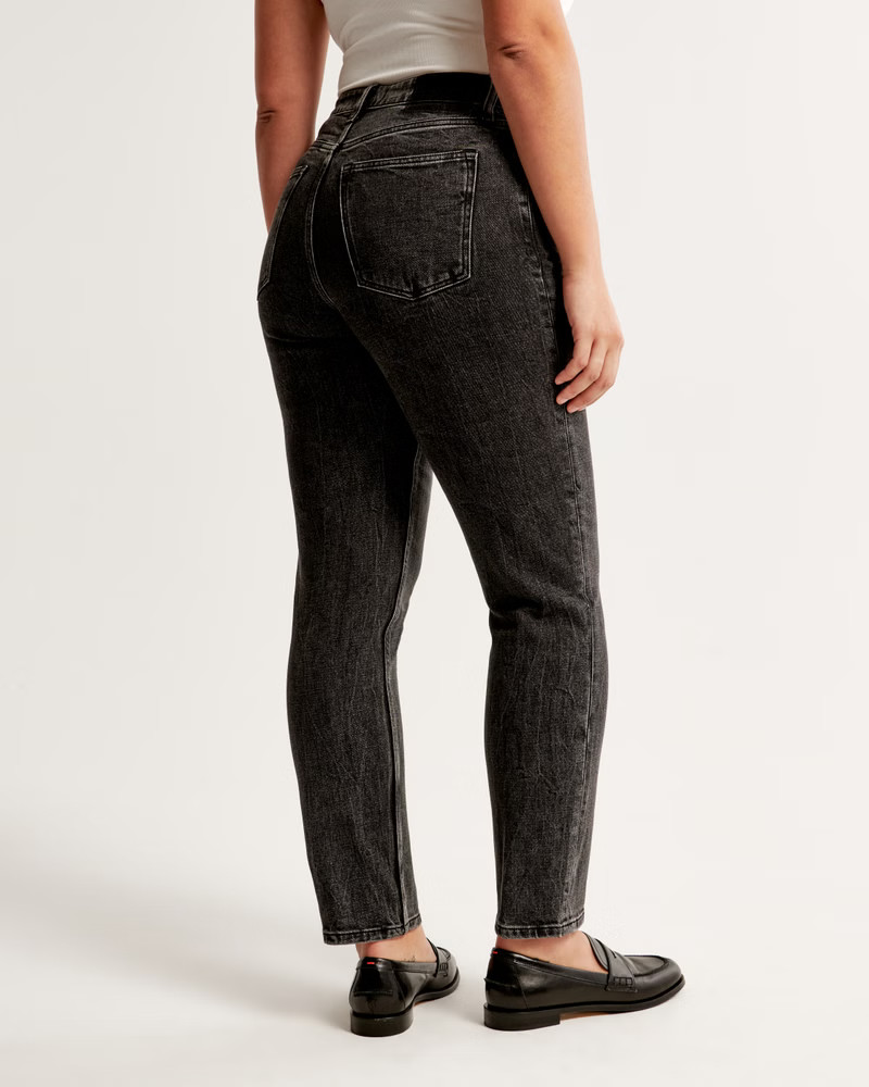 Curve Love High Rise Mom Jean | Abercrombie & Fitch (US)