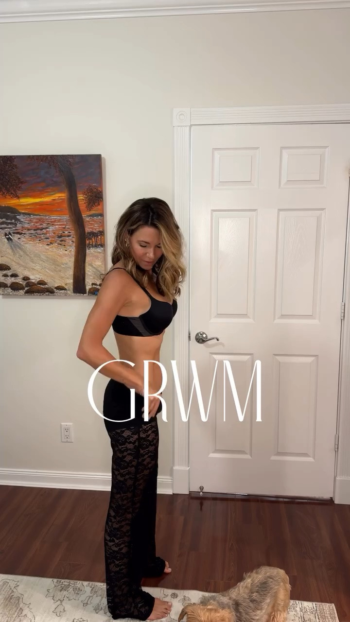 C0mment 504 to shop this fun date night, girls night look 

I love an all black look for a fun night out — and this one is so fun with its lace pants and asymmetrical top.