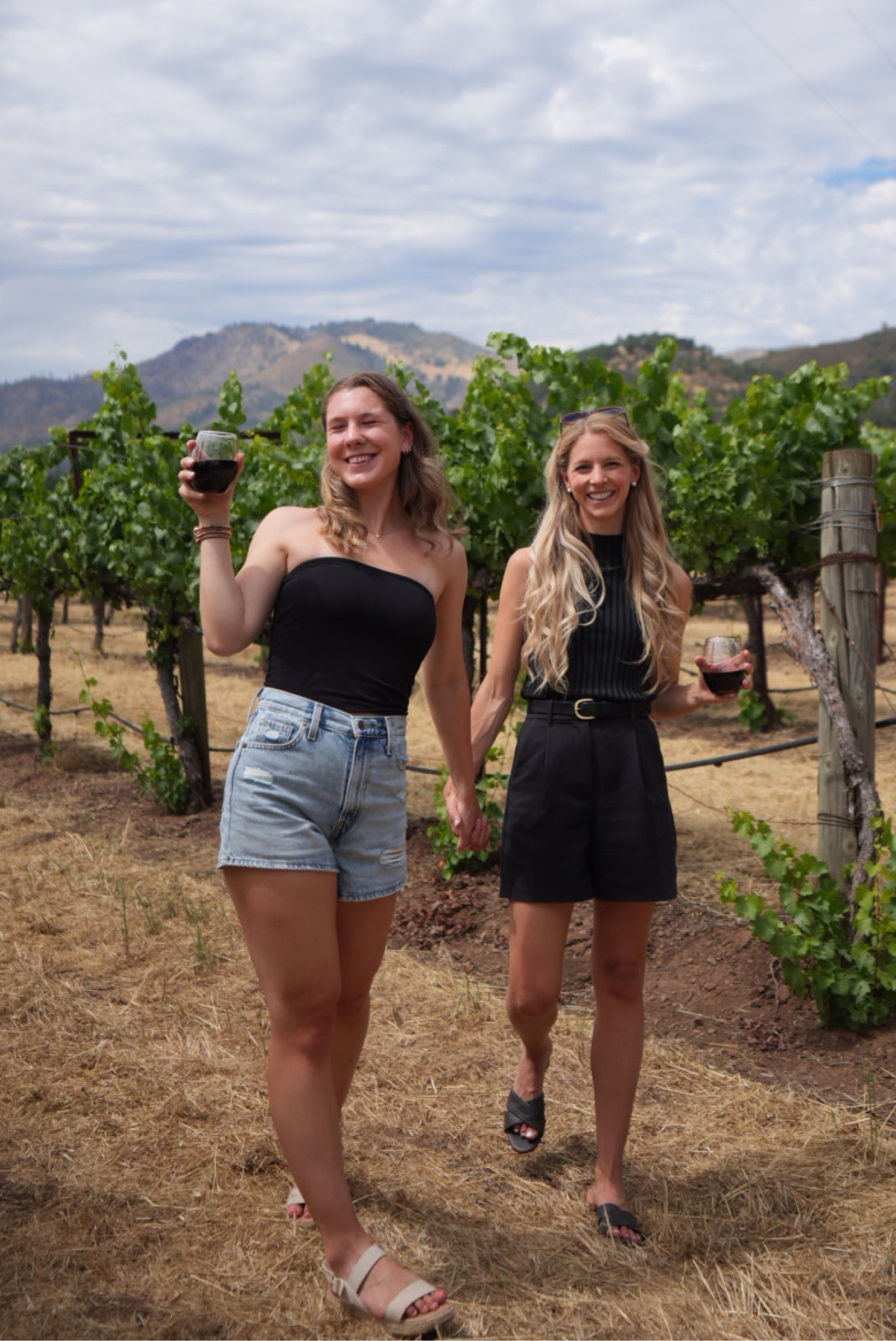 Girls trip outfits - keep it minimal yet chic pair a black high neck tank with tailored shorts for a monochromatic look or a black strapless top with classic denim shorts.

vacation outfit, Levi’s denim shorts, black to, Sloan shorts, leather belt, chic style, summer outfit, what to pack, simple outfits, Abercrombie, j crew black shorts, girls trip

#LTKStyleTip #LTKTravel #LTKFindsUnder100