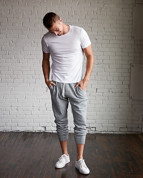 Slim Supersoft Moisture-Wicking Crew Neck T-Shirt | Express