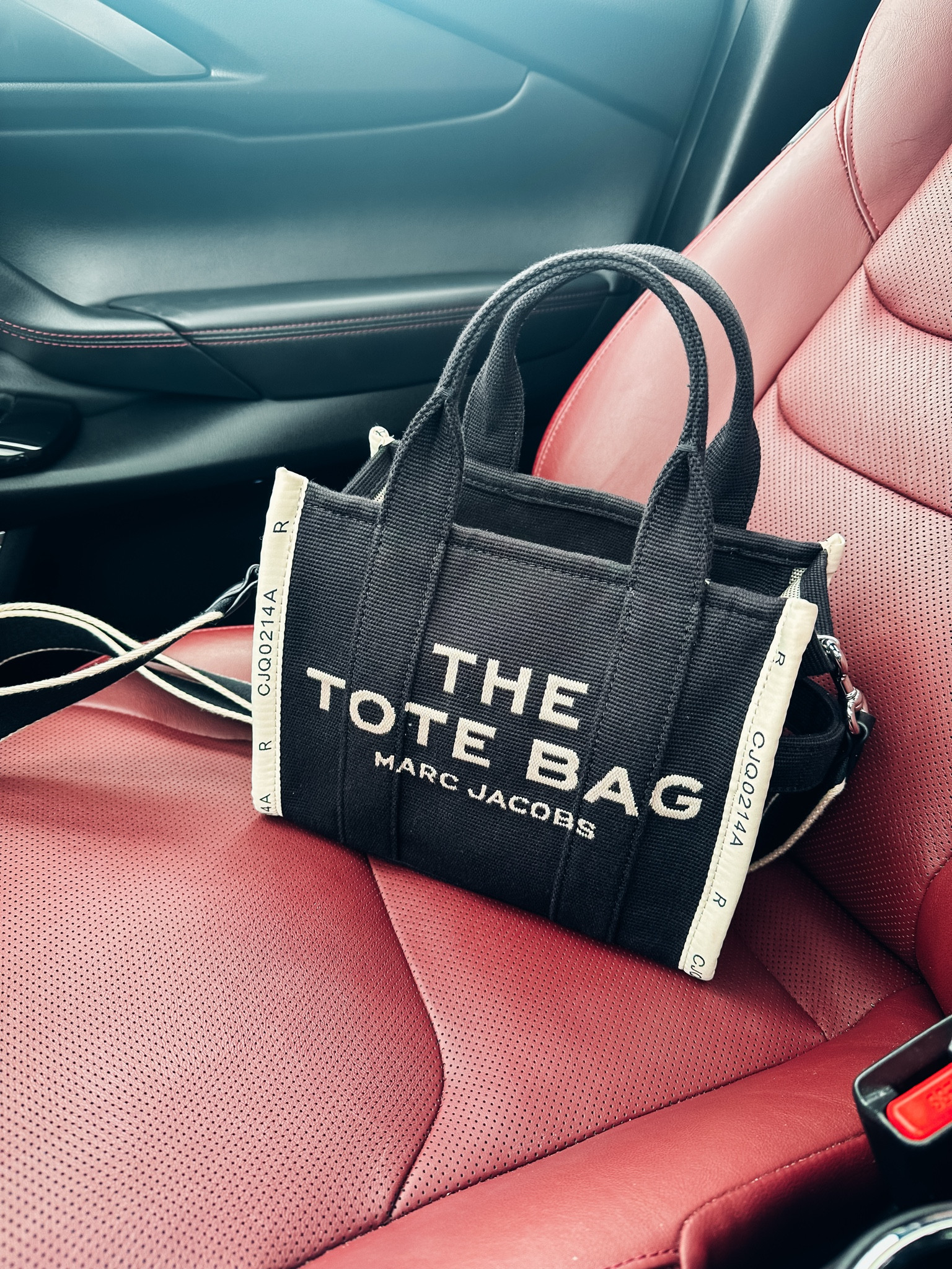 Worth every penny Marc Jacobs Tote Bag 

#LTKItBag