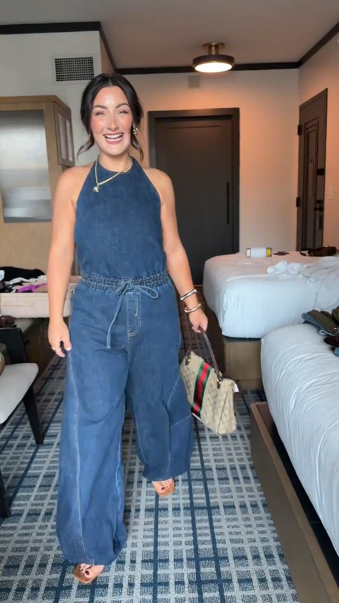 Day 1 at LTKCon!!! My look for "Out in the City" with @abercrombie 

Petite friendly denim jumpsuit! I'm in a small short! Paired it with suede square toe heels, gorgeous mixed metal jewelry including my grandma's vintage bracelets (linked similar!)

5'0" 140lbs
Petite friendly

#LTKCon #LTKootd #LTKPetite