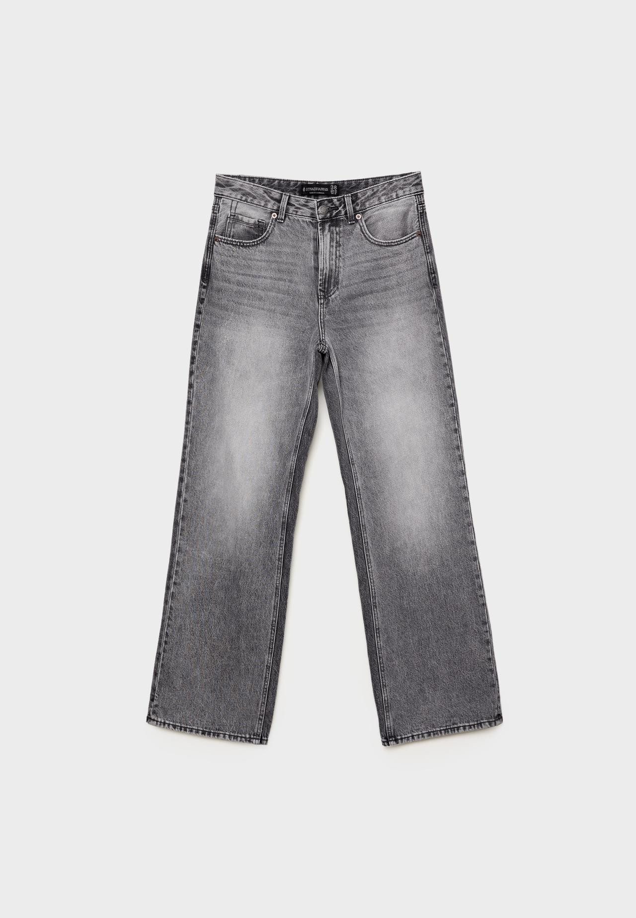 Straight Fit Jeans mit weitem Bein D92 | Stradivarius DE