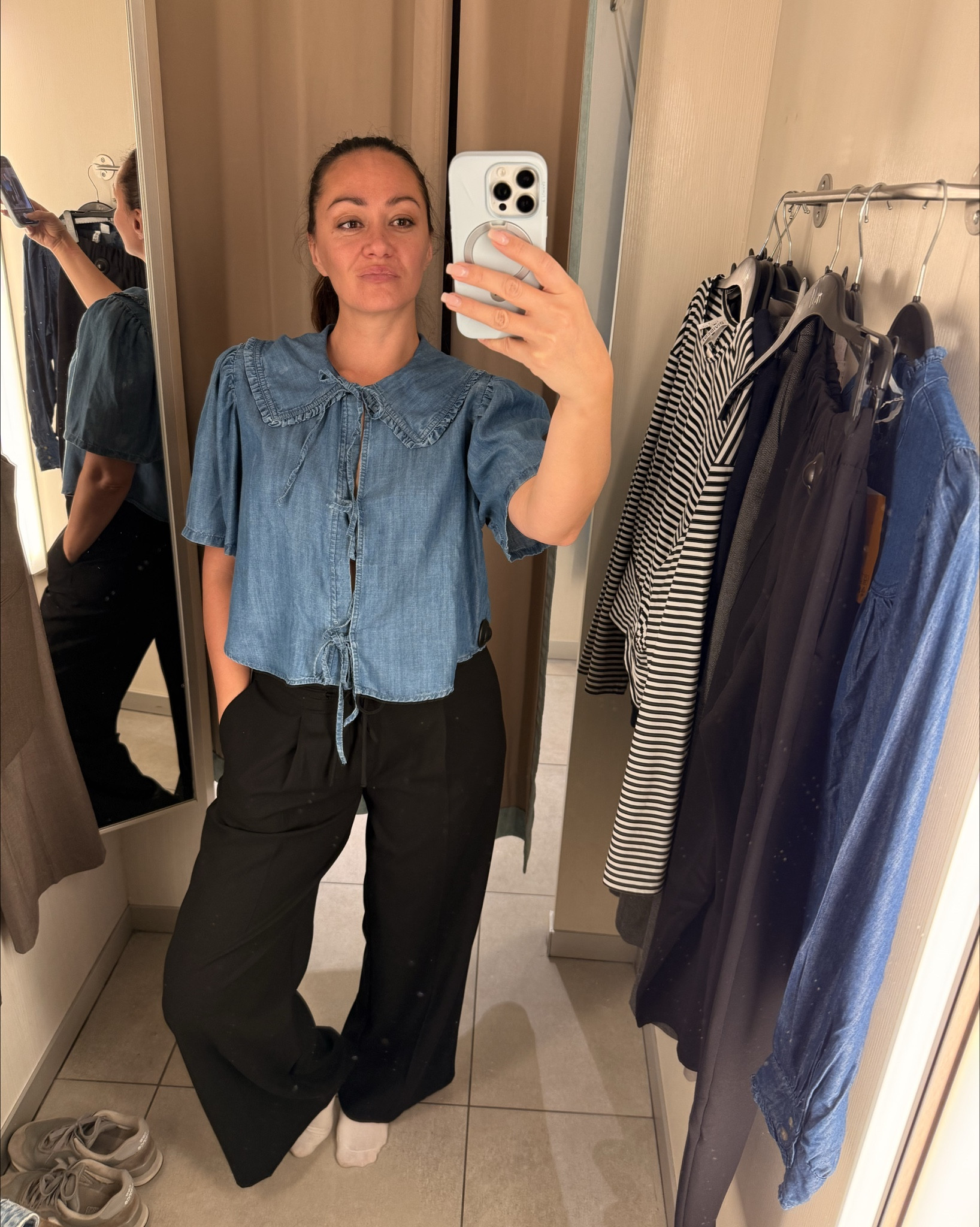 This H&M look is such an easy everyday combo. The denim blouse gives a soft, feminine touch with that oversized collar, and the black wide-leg trousers balance it out perfectly. It feels put-together but still relaxed.

#LTKootd #LTKWorkwear #LTKOver40