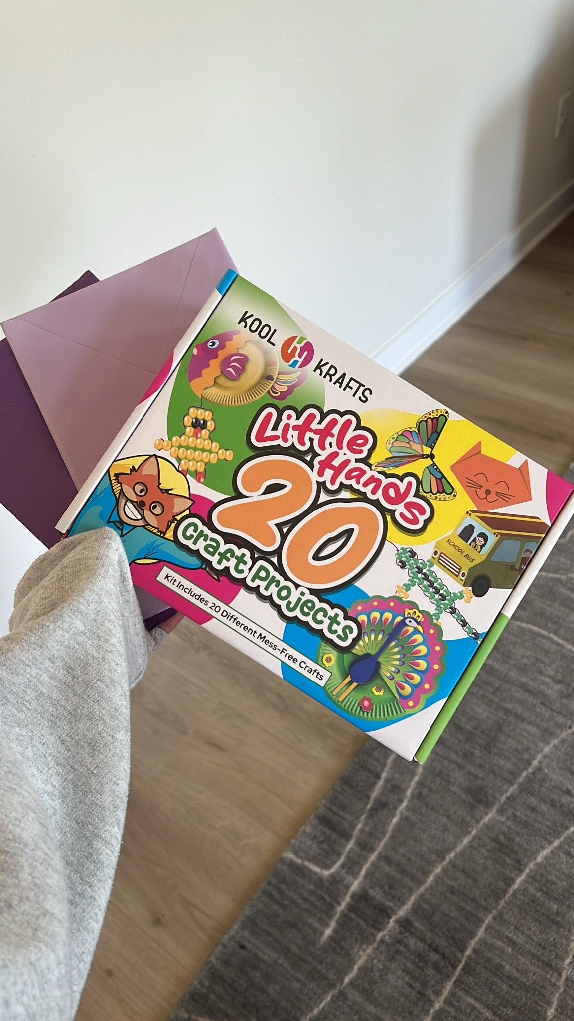 20 mess free craft kits - everything comes in an envelope with directions 💫 toddler toy / toddler gift