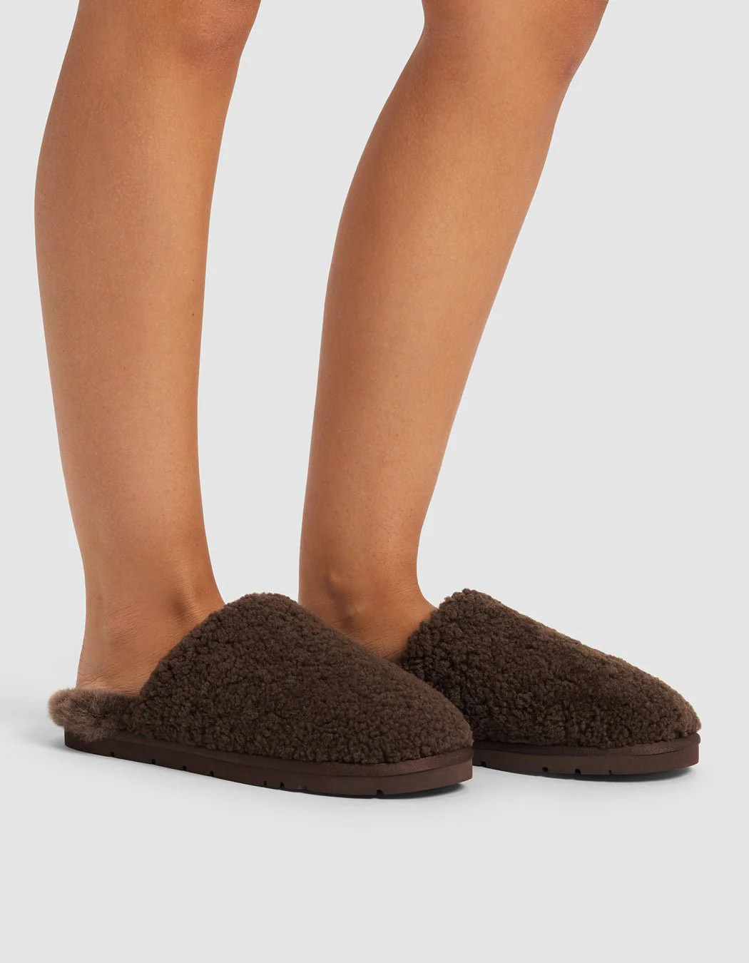 Puffy Sheep Slippers in Espresso (Size: 7) - Cozy Earth | Cozy Earth