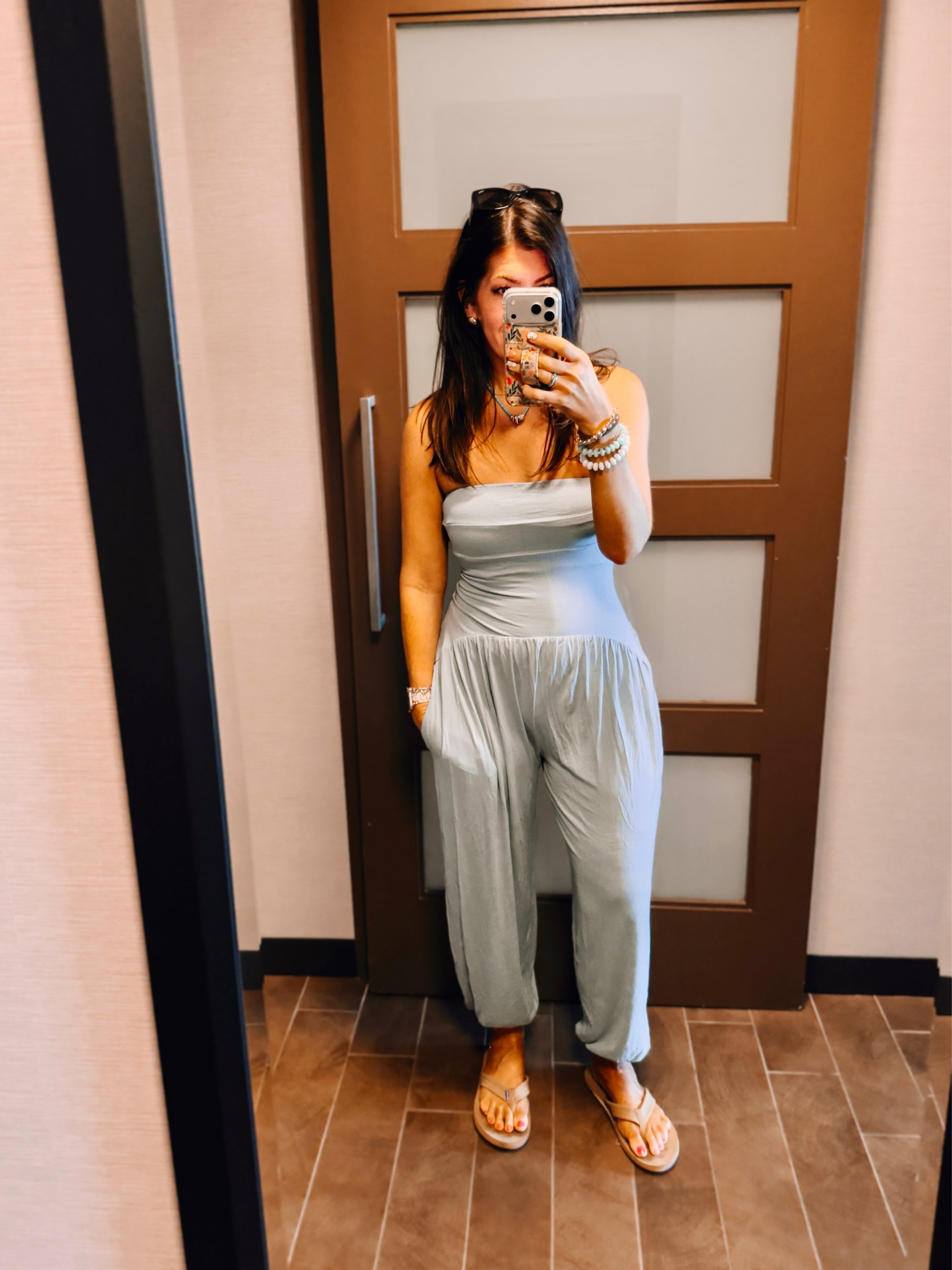 In a medium jumpsuit

#LTKSaleAlert #LTKMidsize #LTKOver40
