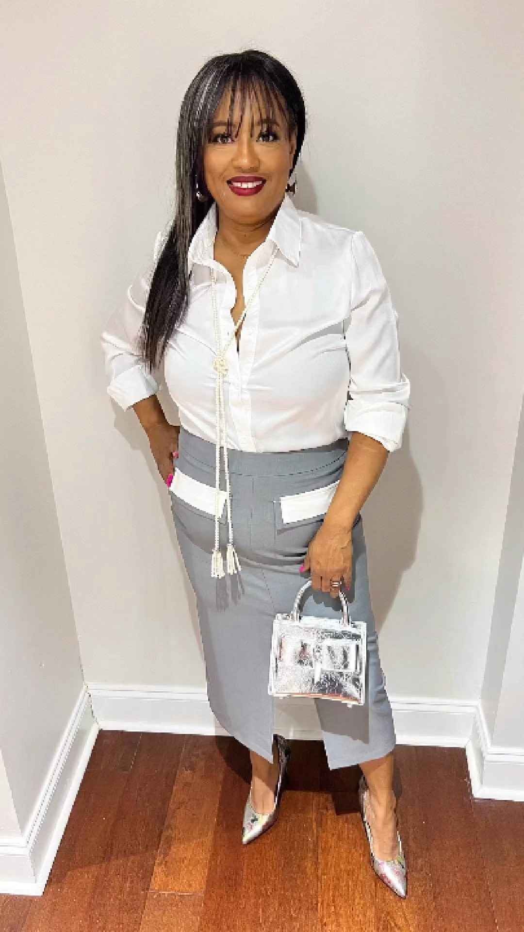 Work Wear Inspo- AKIRA Skirt


#LTKVideo #LTKover40 #LTKworkwear