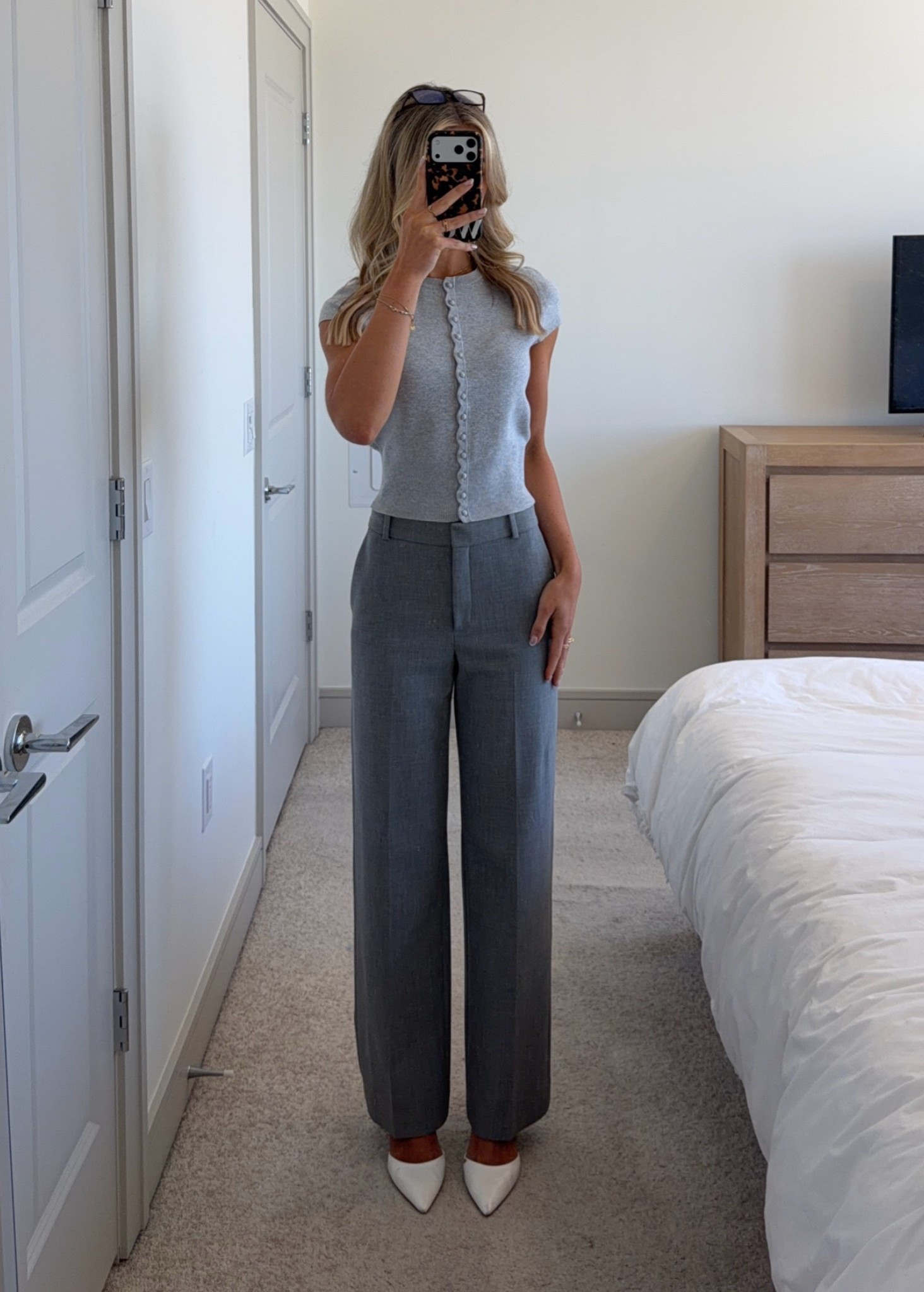 simple all grey office outfit @Aritzia 💻

#LTKootd #LTKWorkwear