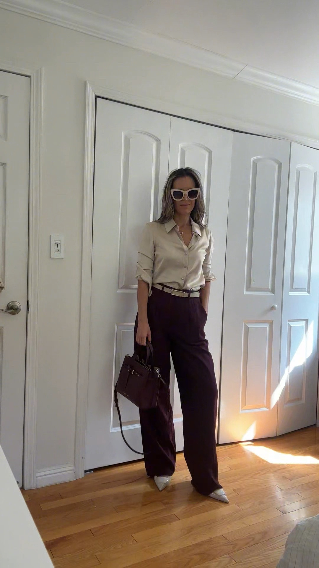 Target burgundy panrs sz 2 
Amazon belt is reversible
Beige Silk blouse sz S

I’m 5’5” 122 lbs 



#LTKFindsUnder100 #LTKWorkwear #LTKFallSale