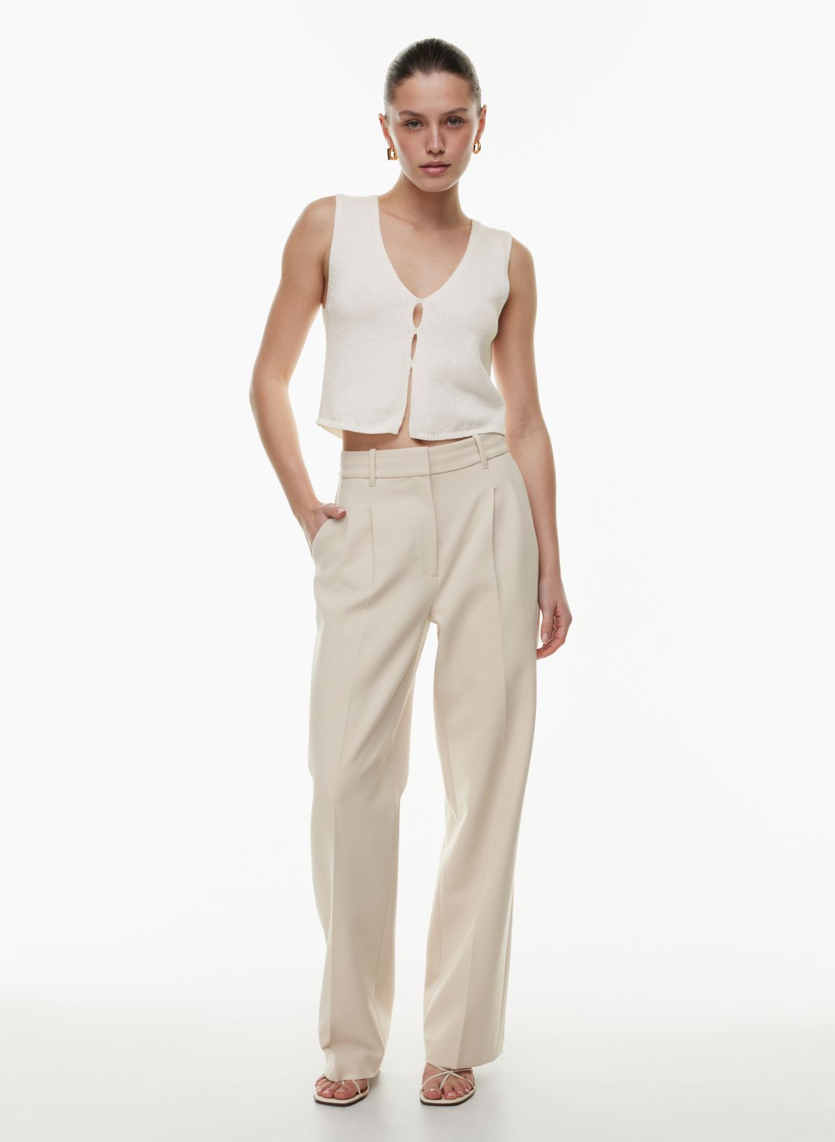 THE EFFORTLESS PANT™ | Aritzia