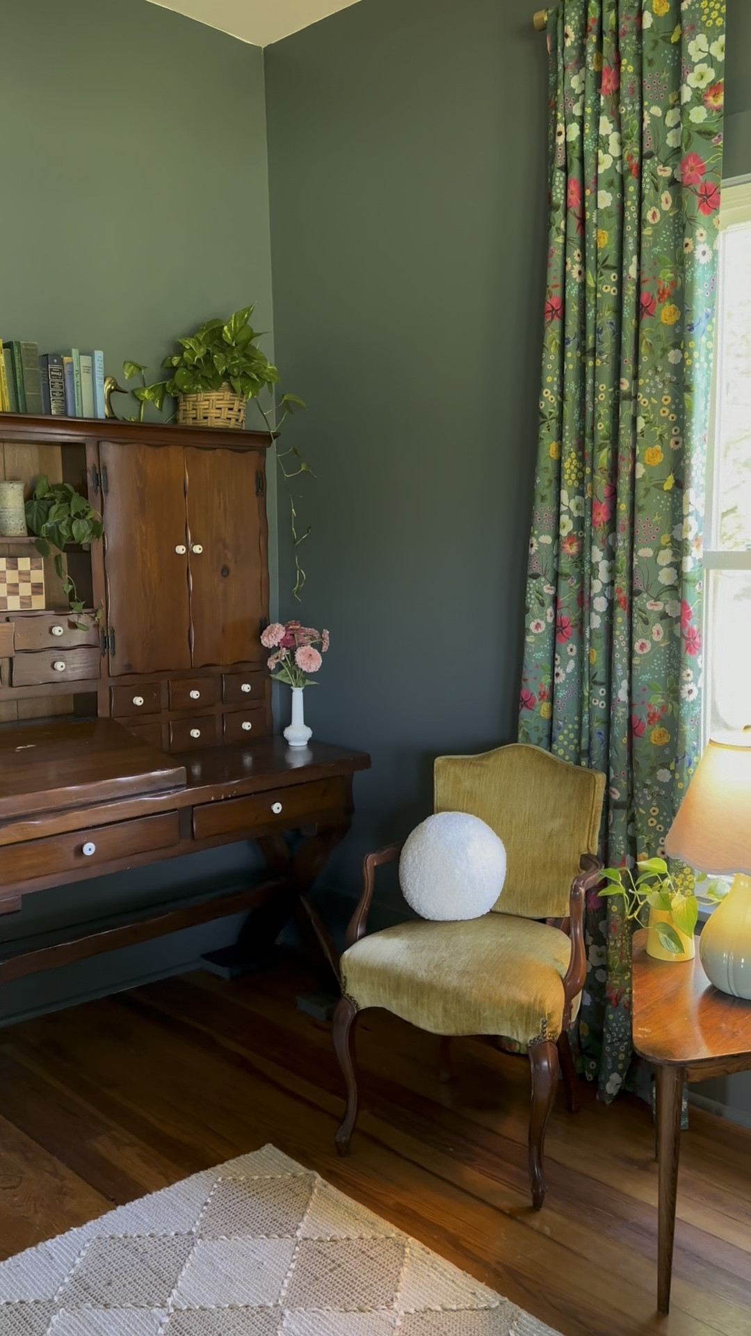 before and after of my friend tamra’s guest bedroom!! so sweet and cozy 💛