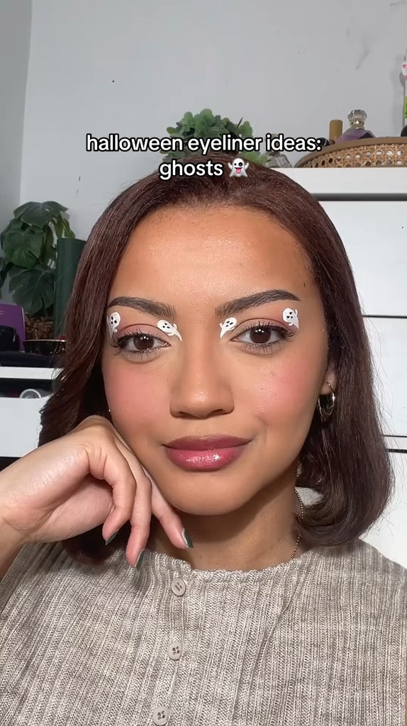 easy Halloween makeup ideas: ghost eyeliner👻 super easy to do and a super fun way to make your makeup a little spooky for Halloween 

#LTKbeauty