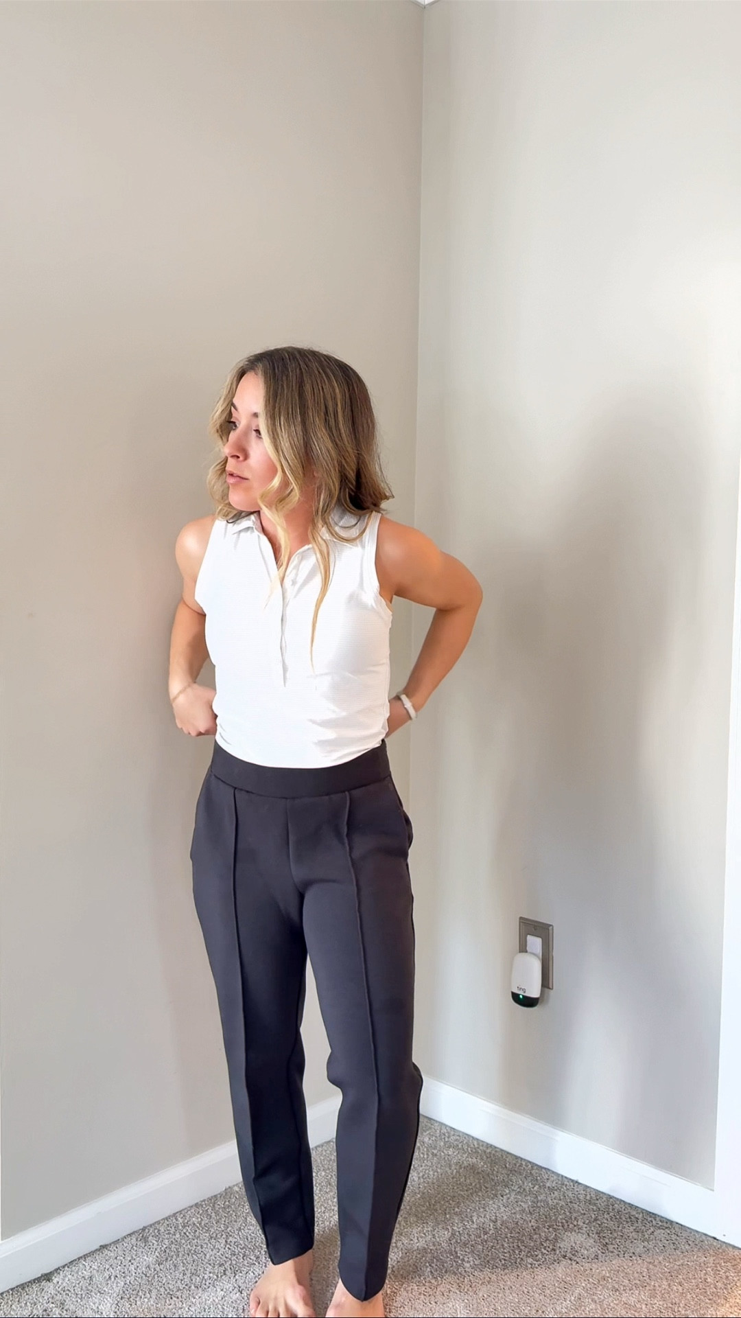  Casual Wednesday 🤍
Blazer + trousers for effortless polish.


Love these tapered pants! Fit perfectly for petite frame (no need to hem) 
 
Sizing:
Tank: xs white 
Pant: xs black 
Blazer: small black 
Mesh flats: 6.5 ivory 

Exact links below 🤍
#spring #springsale #springootd #springoutfitinspo #transitionaloutfit 

#LTKootd #LTKSaleAlert #LTKPetite
