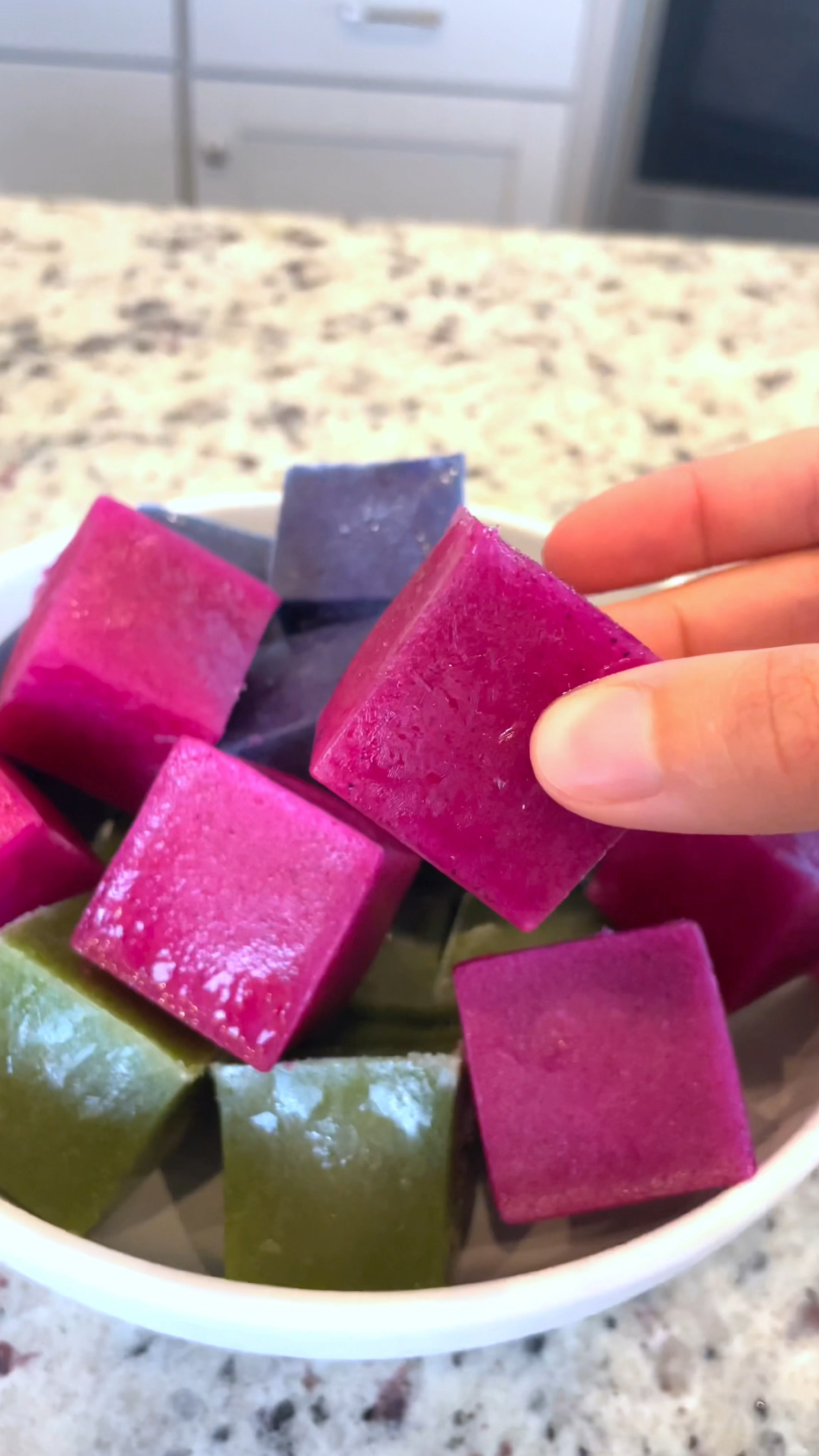 This is one of my top time saving meal prep tips! 🧊

Always have a freezer-friendly meal like soup, chili, pasta sauce, a casserole, or even prepped smoothie bags in your freezer.

This will help you by always making sure you have a quick meal when you’re in a pinch and don’t have time to cook!



#LTKHome
