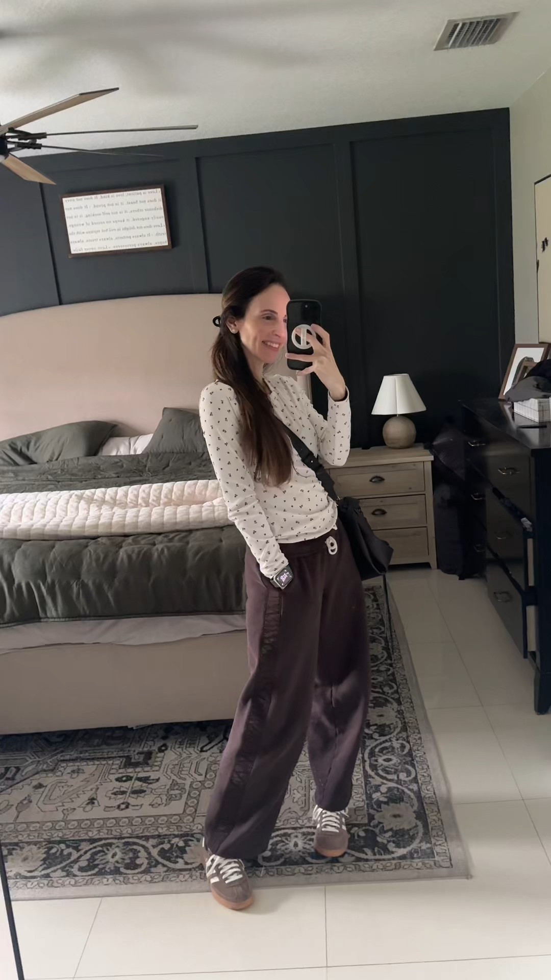 Comfy casual outfit for mom on the go, postpartum, or just love casual style with comfort!!

Pants XXS
Top small
Gather bag S
Jacket XS
shoes 7


#LTKootd #LTKmomlife #LTKdayinmylife