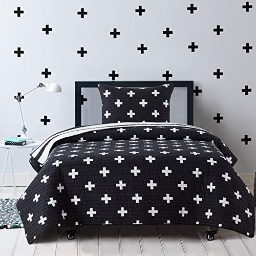 Soul & Lane x Erica Mueller Cotton Quilt Set | Swiss Cross - Queen and 2 Shams | Amazon (US)