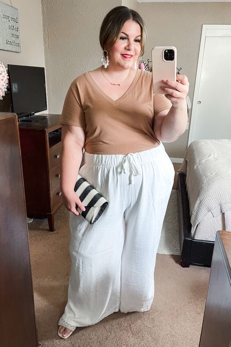 Plus size neutral outfit idea! Simple knitted tee with plus size white linen pants. Perfect for a casual summer date night look or vacation outfit.
Tee - XXL, runs TTS
Pants - 3X, run generous + long 

#LTKSeasonal #LTKcurves #LTKFind