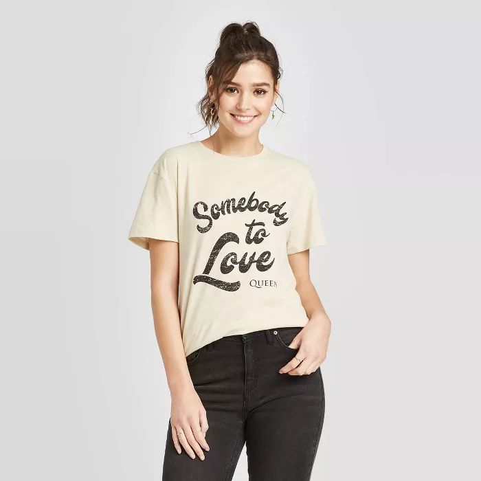Women's Queen Somebody to Love Short Sleeve T-Shirt (Juniors') - Tan | Target