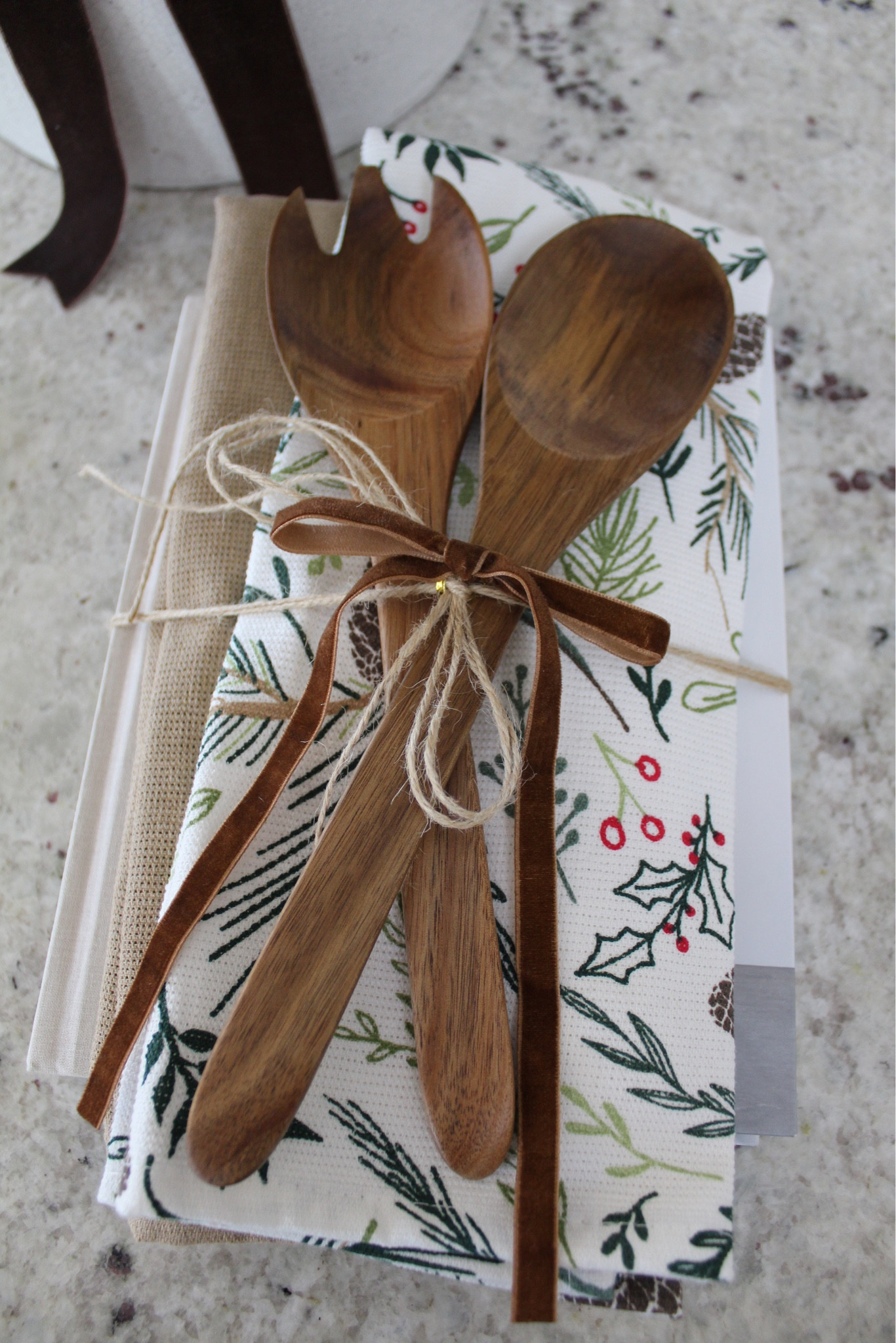 Budget gift ideas 

#LTKHoliday #LTKGiftGuide #LTKHome