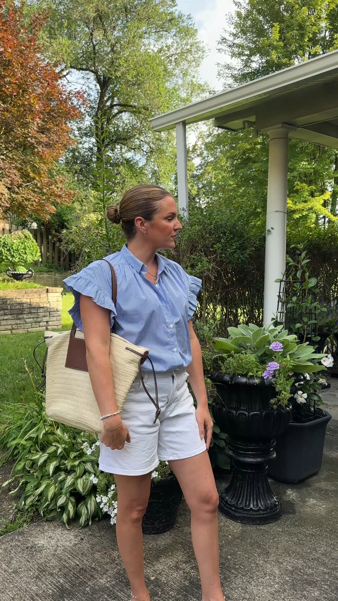 Day to night, effortlessly ✨ From brunch to cocktails in @trovata’s Birds of Paradis tops — timeless, feminine & always ready for the moment. Shop now on my LTK! #ad #BirdsOfParadis #TrovataStyle #DayToNight

#LTKParties #LTKWorkwear #LTKStyleTip