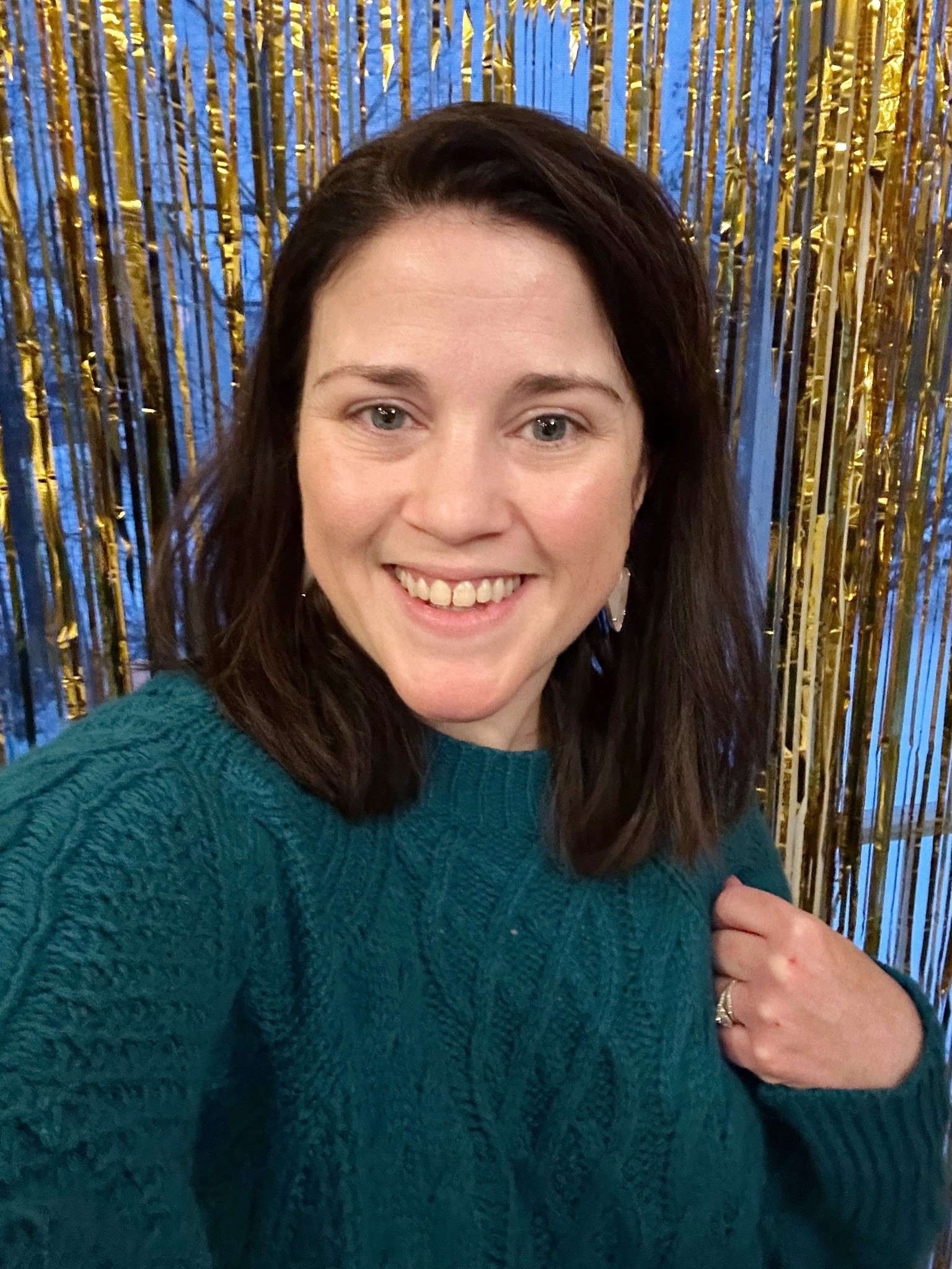 I am saddened to report that it is, unfortunately, still sweata weatha. I do love this one from Amazon though—keeps me warm & toasty, plus I can’t ever resist a jewel tone! 😍

#LTKootd #LTKSaleAlert #LTKSeasonal