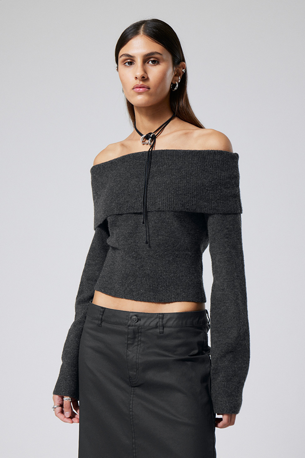 Lolo Off Shoulder Sweater | Weekday