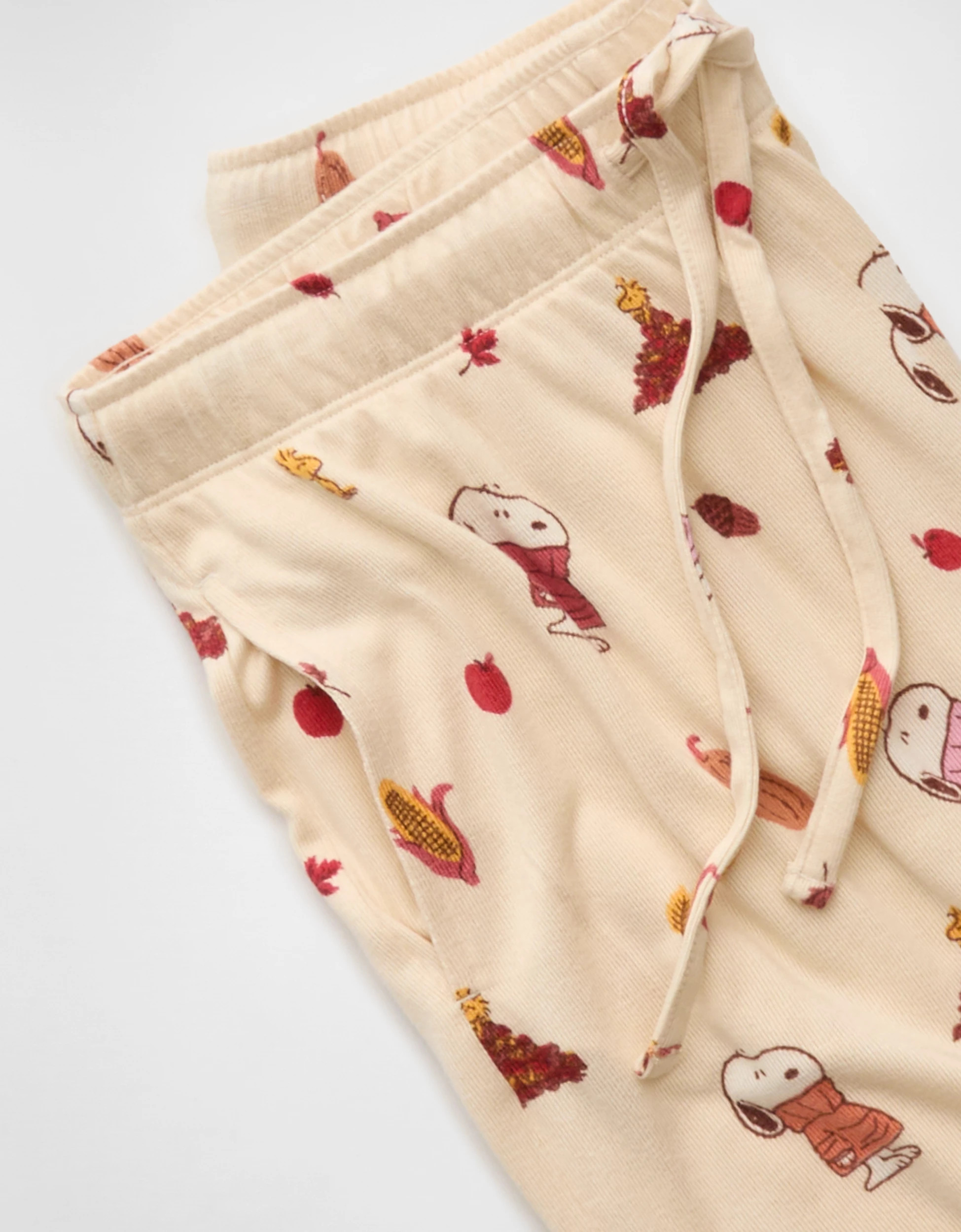 AE Luxe Plush Snoopy Long Sleeve + Pant PJ Set | American Eagle Outfitters (US & CA)
