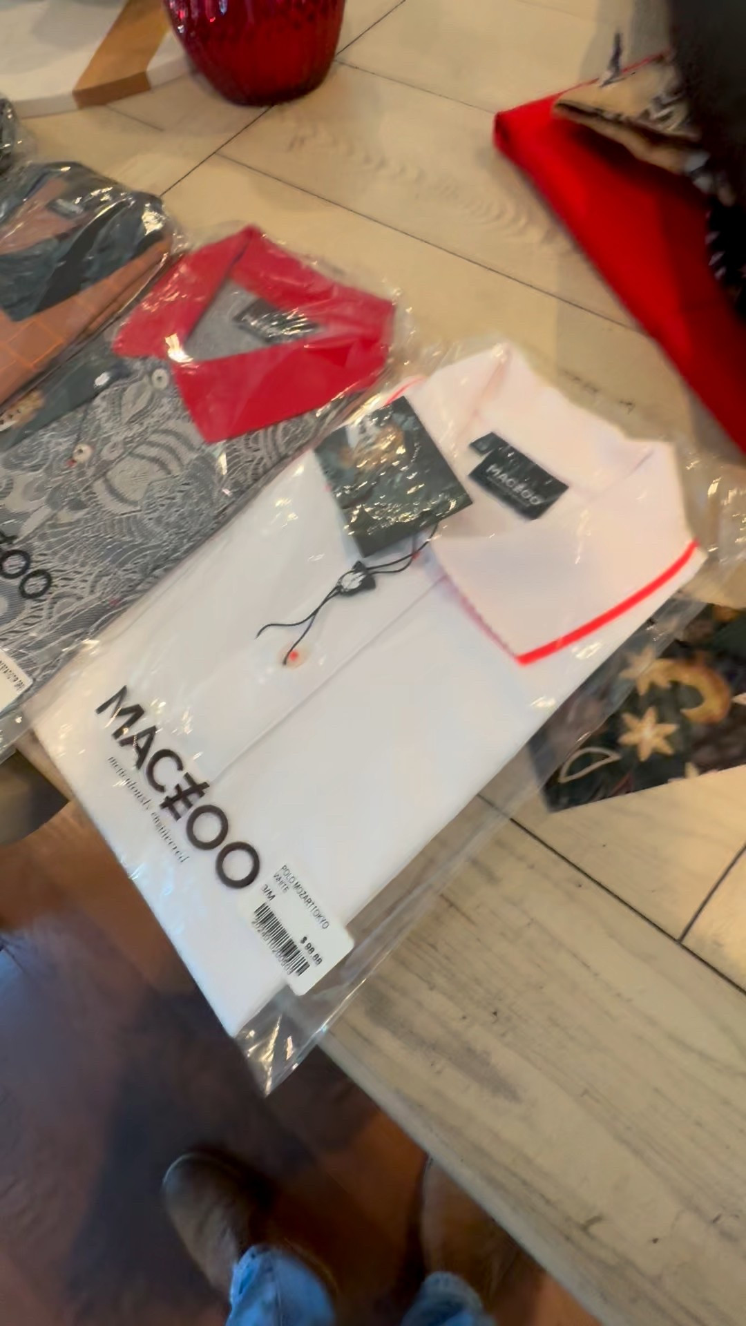 When your husband shops and suddenly your page becomes a men’s style account 😏
Dress shirts ✔️
Pea coat ✔️
Confidence ✔️
Early Christmas gift to himself 🎄 

#LTKMens