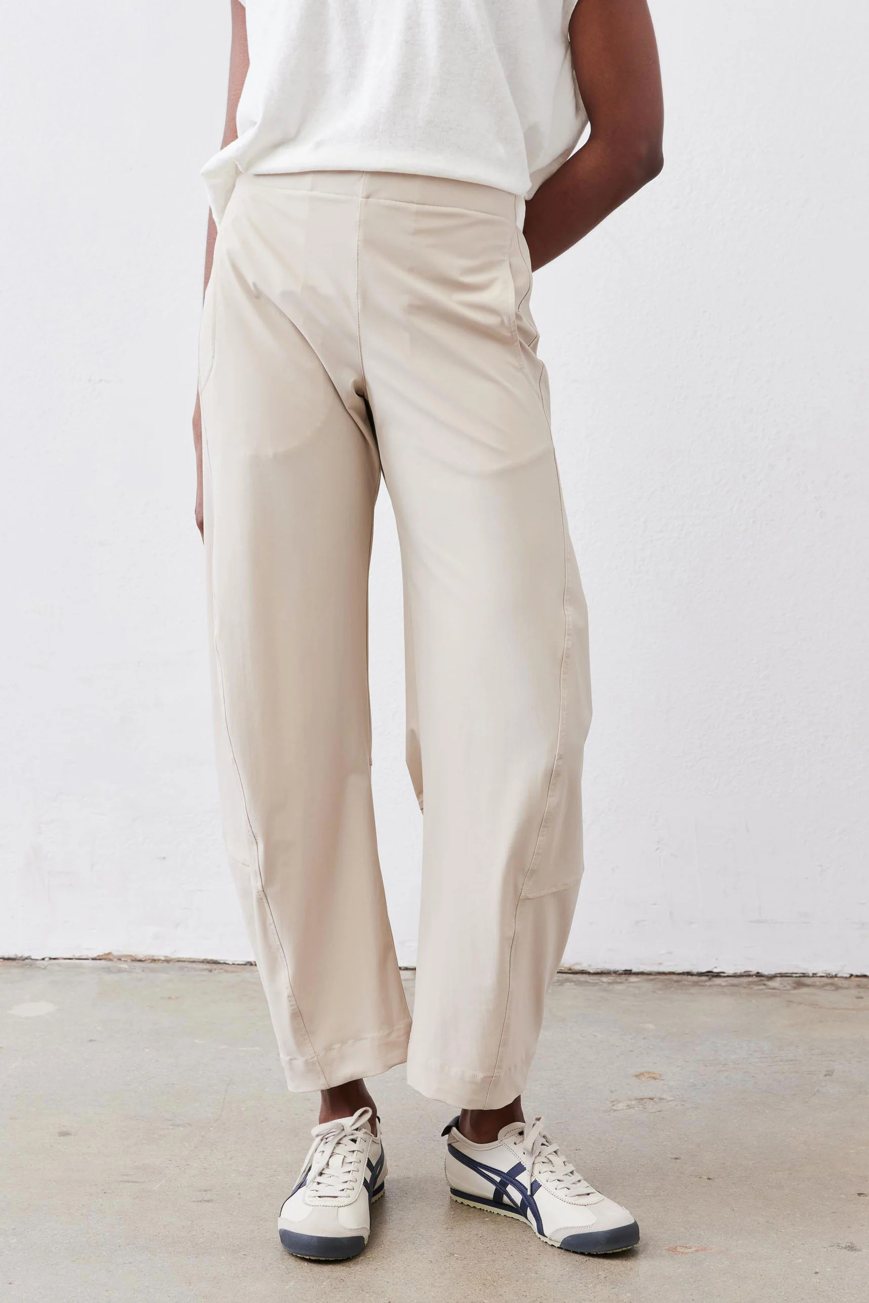 The On The Loose Work Pants | Plume Beige | Barrel Pants | Ruti
