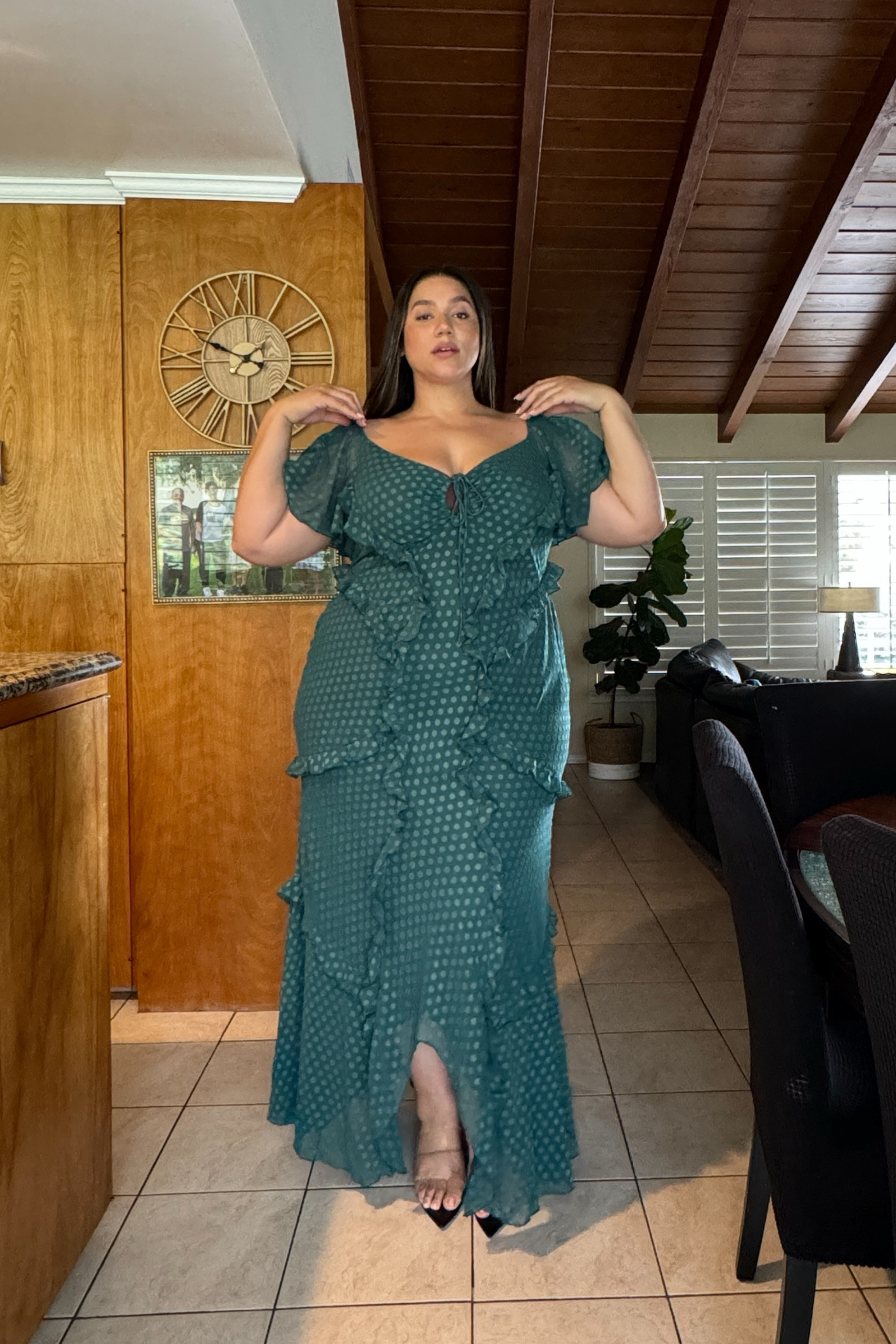 I ordered a US 22. It has no stretch. I do like the femininity of this dress, and the length is nice on me at 6’ tall. 👏🏼  this is a lovely option for spring! 

Spring dress
Wedding guest dress 
Plus size dress 

#LTKplussize #LTKwedding #LTKSeasonal