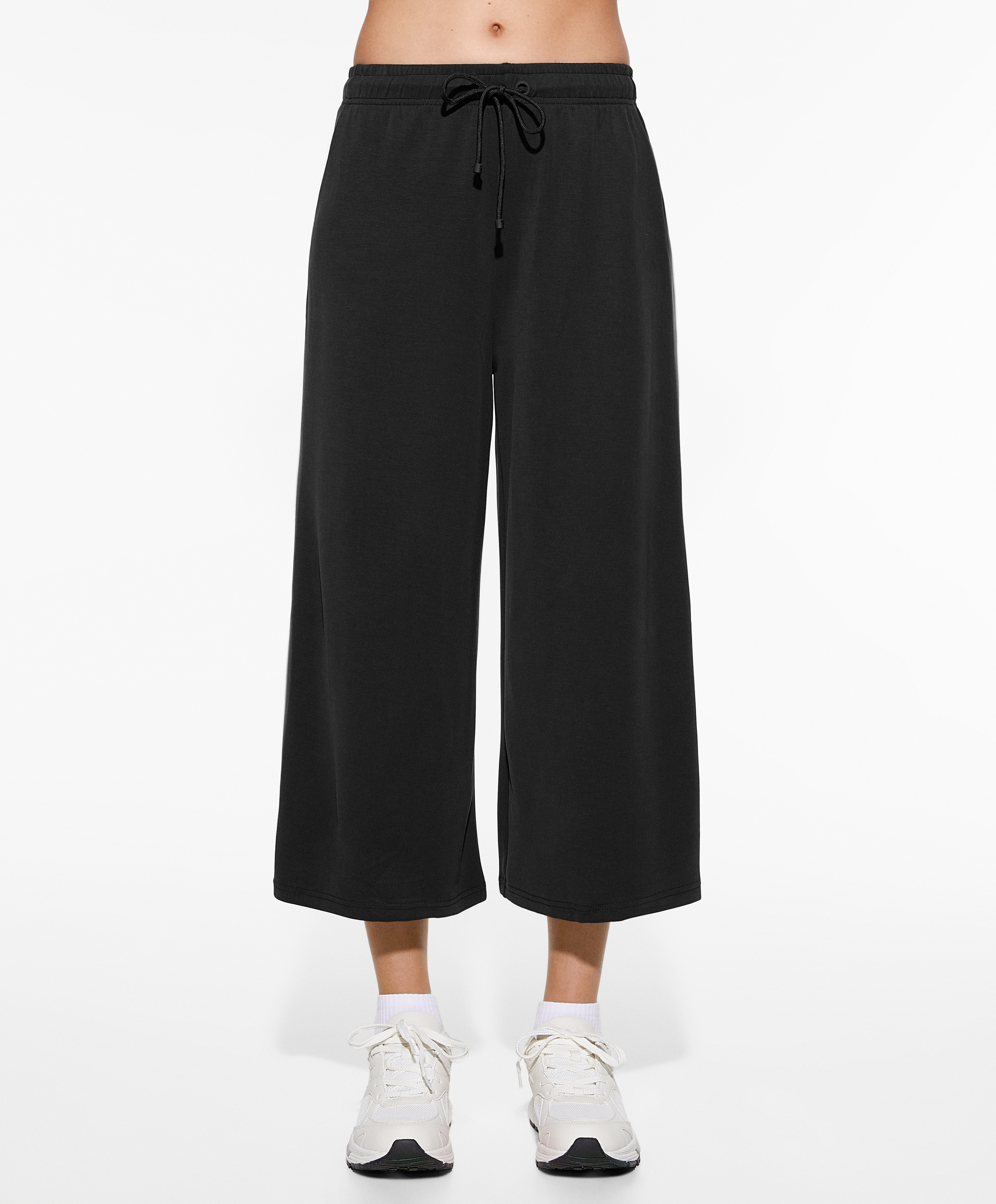 Soft-touch modal cropped wide-leg trousers | OYSHO United States | OYSHO PL
