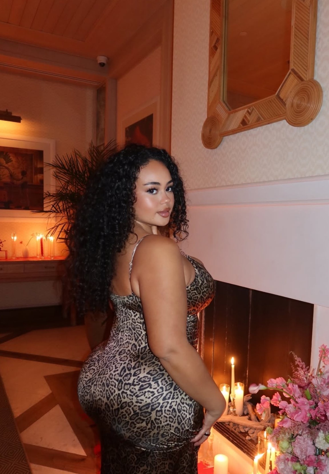 #LTKootd #LTKValentine #LTKTravel